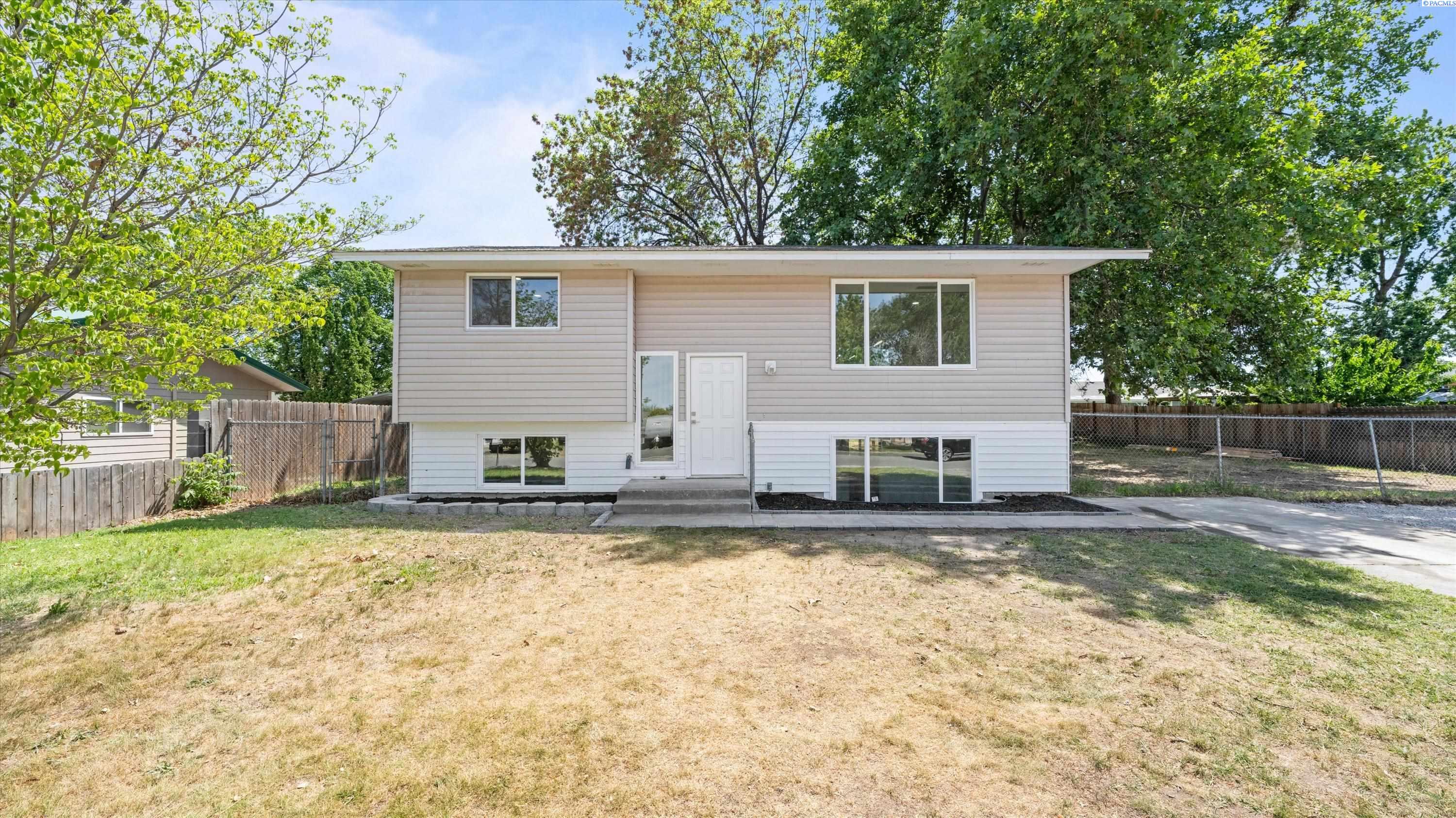 6008 Okanogan Loop, Kennewick, WA 99336