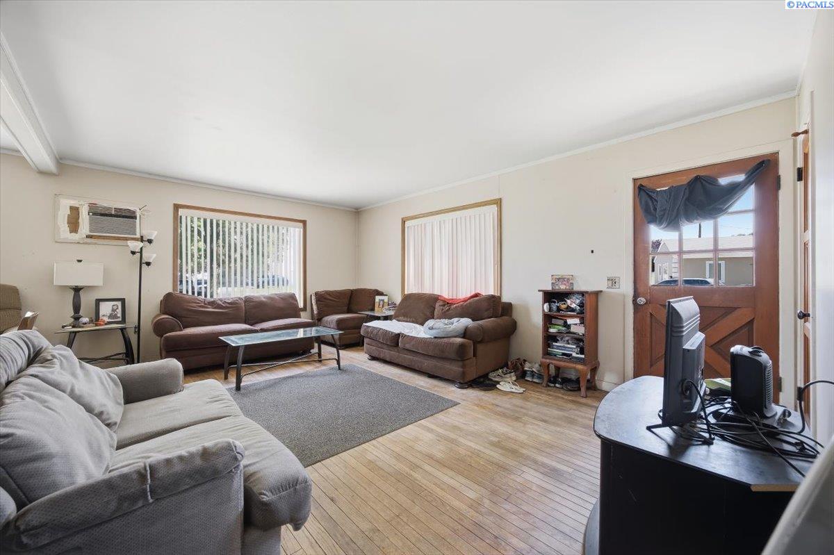 413 Douglass Ave, Richland, WA 99352
