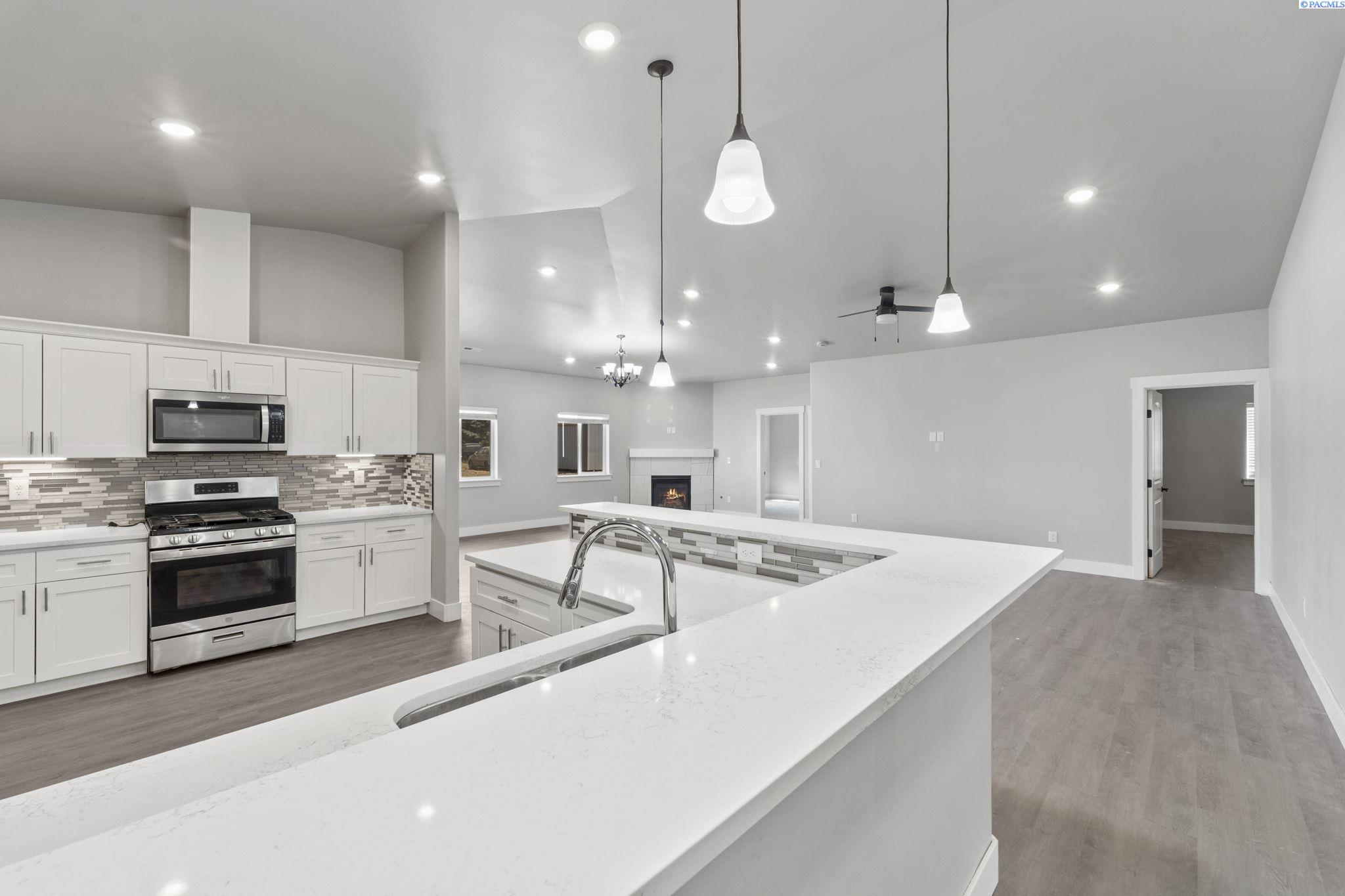 740 Sixth Ave, Connell, WA 99326