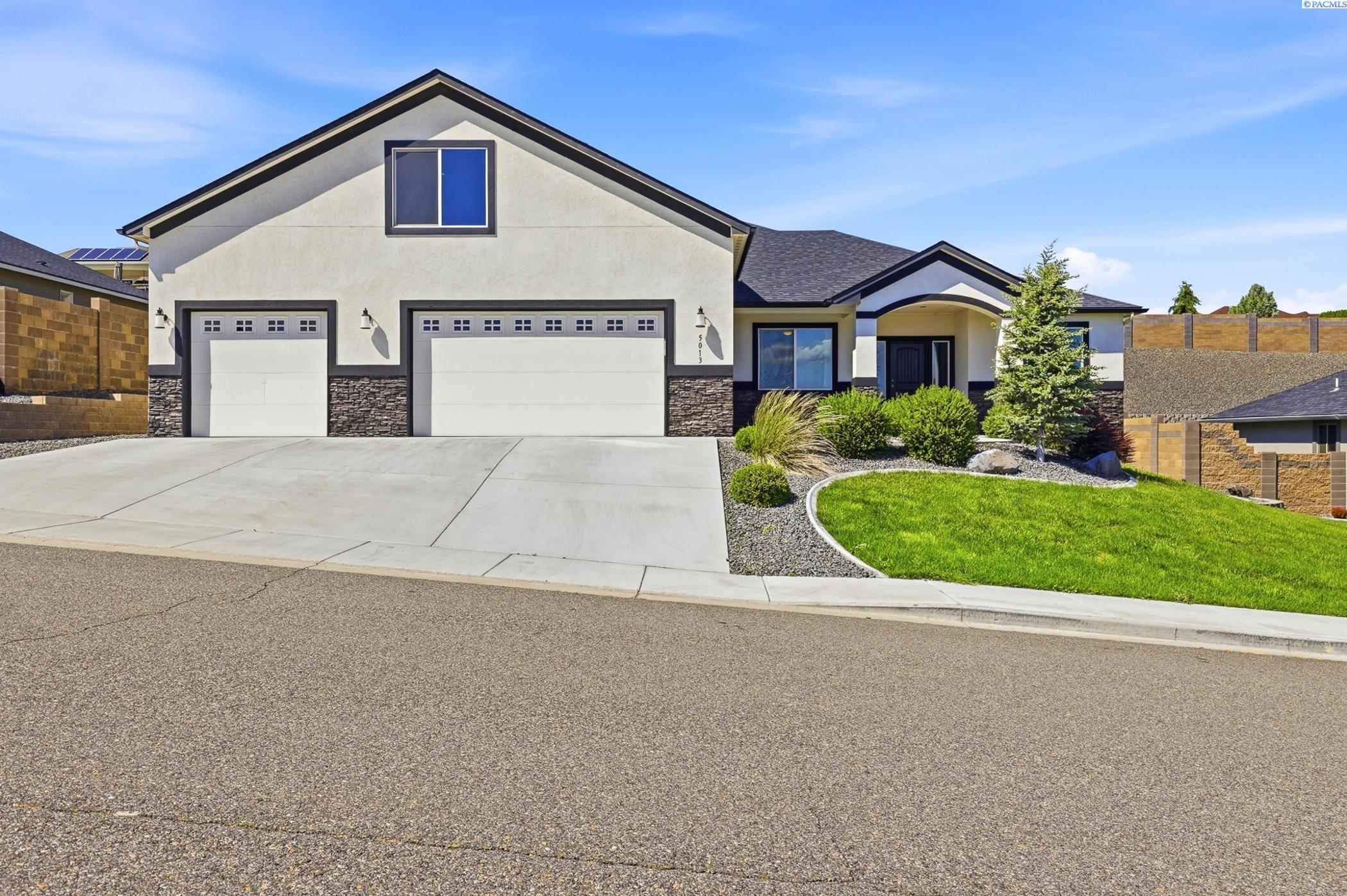5013 Meadow Vw, Pasco, WA 99301