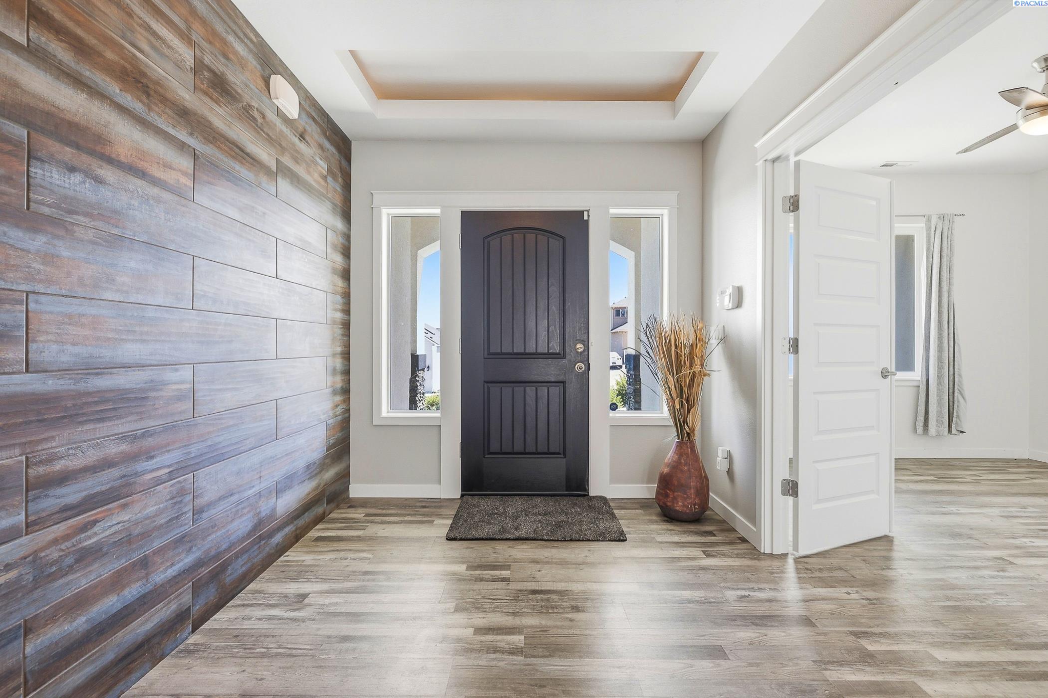 5013 Meadow Vw, Pasco, WA 99301