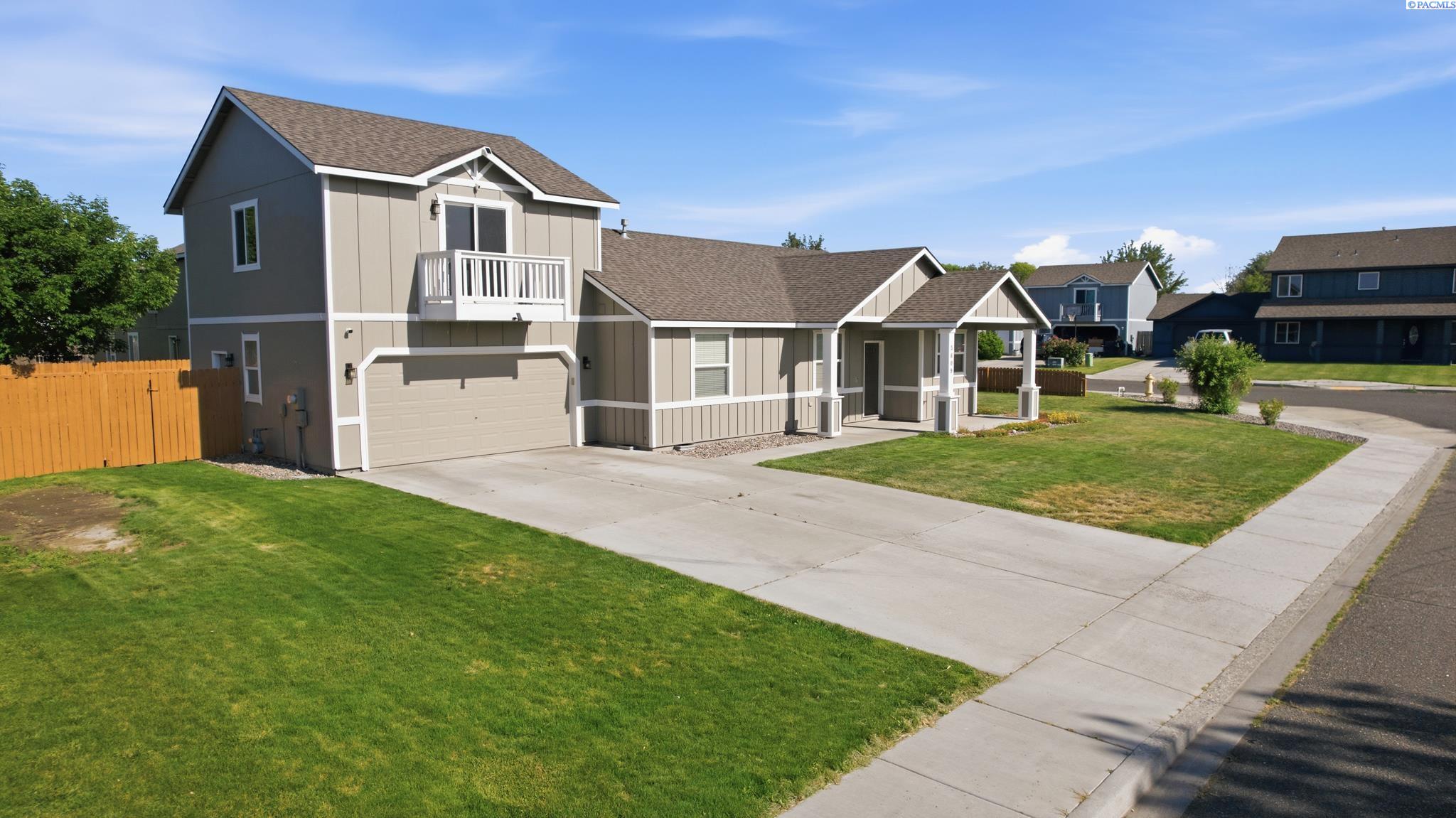 5609 Ochoco Ln, Pasco, WA 99301