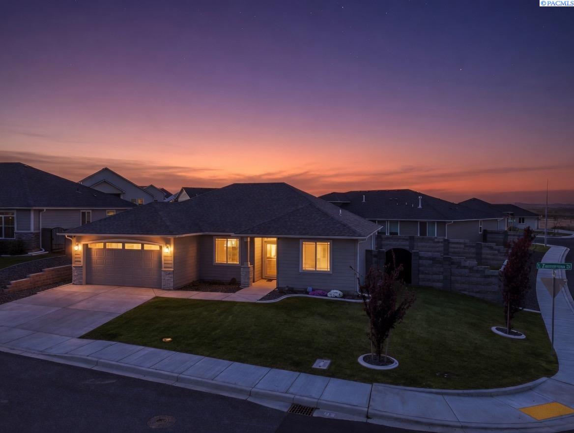3304 Zimmerman St, Kennewick, WA 99338