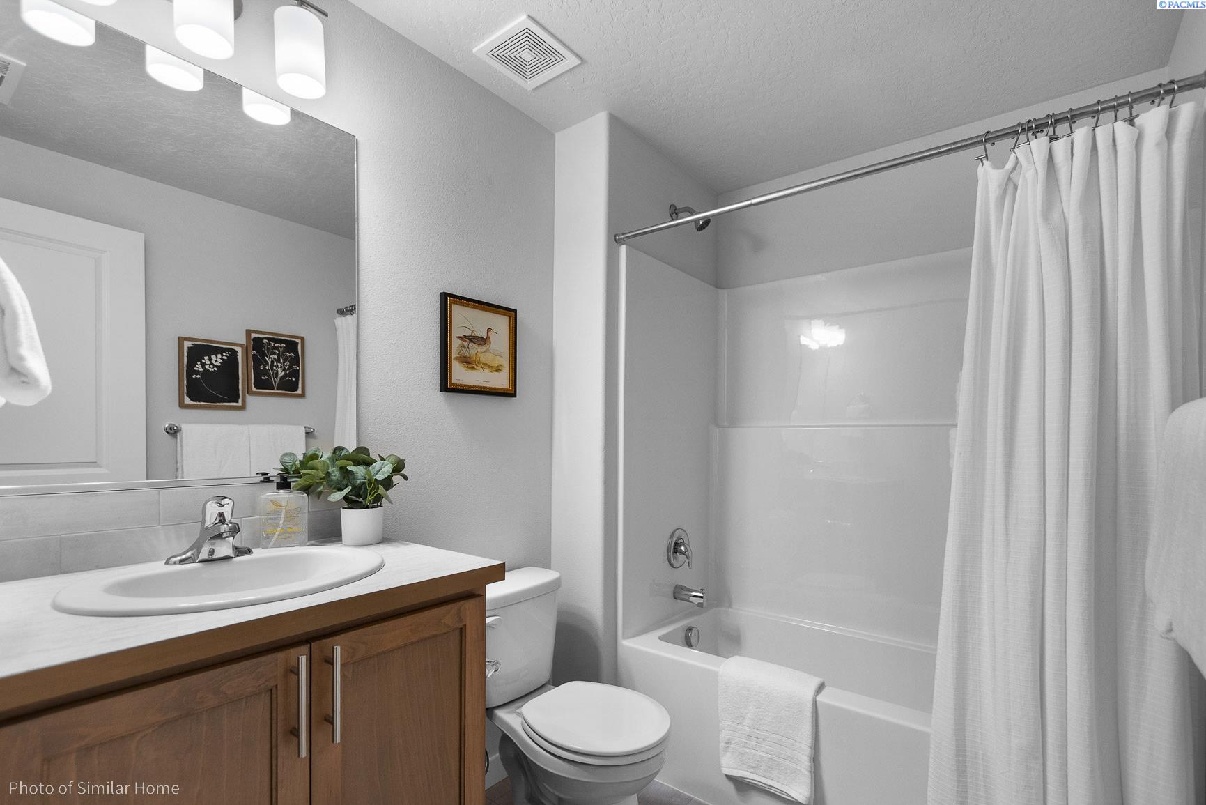 7358 24th Ave, Kennewick, WA 99338
