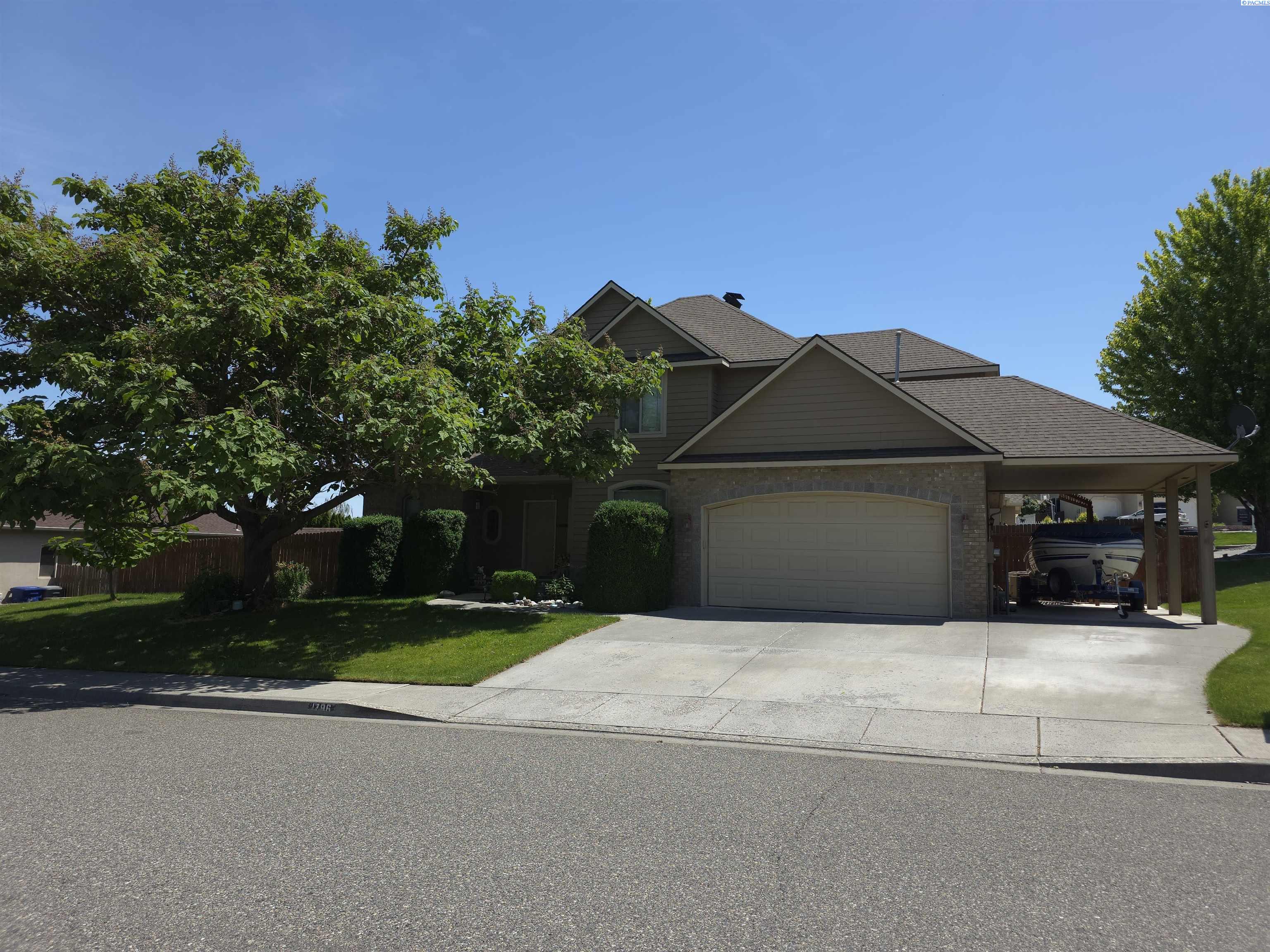 1796 Bolleana Ave, Richland, WA 99352