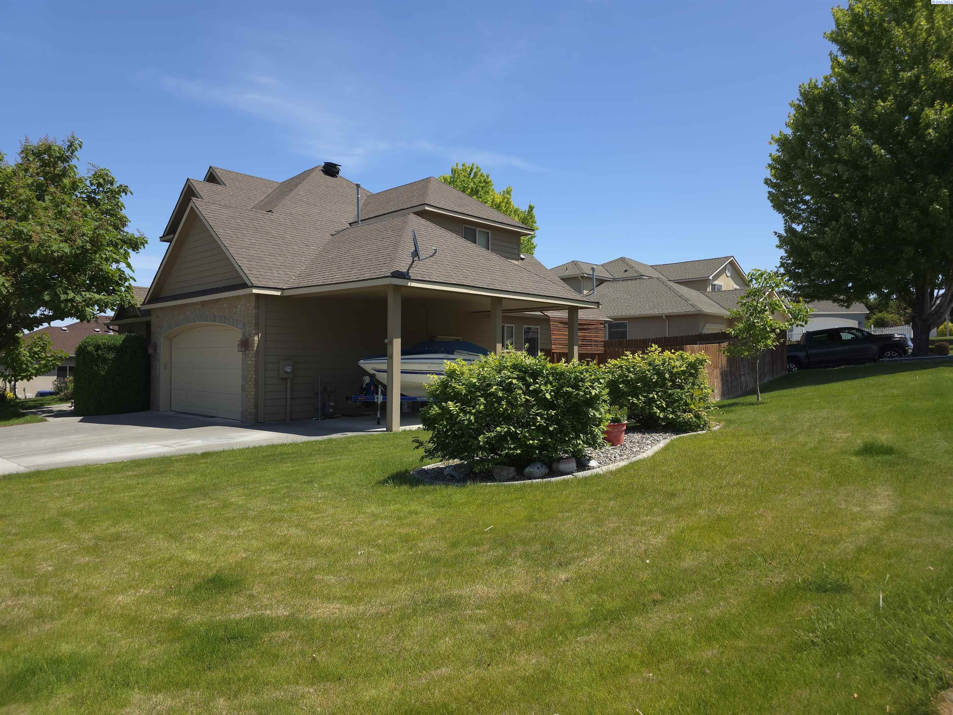 1796 Bolleana Ave, Richland, WA 99352
