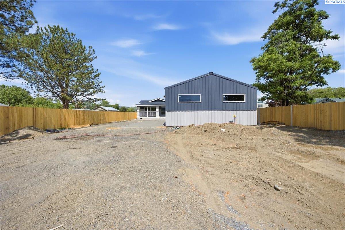 6608 Pendleton , Benton City, WA 99320