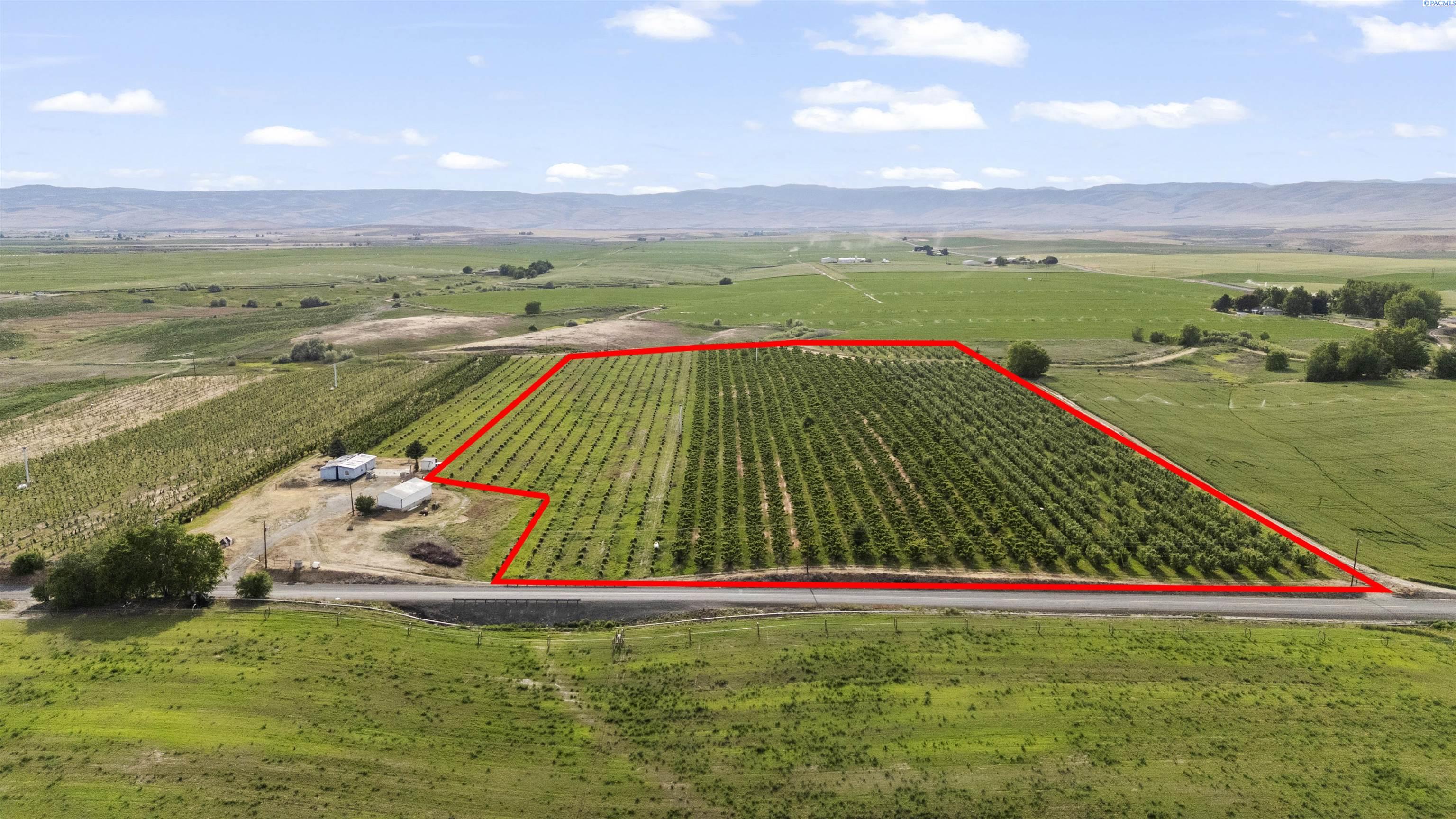 1410 Stephenson Rd, Wapato WA 98944