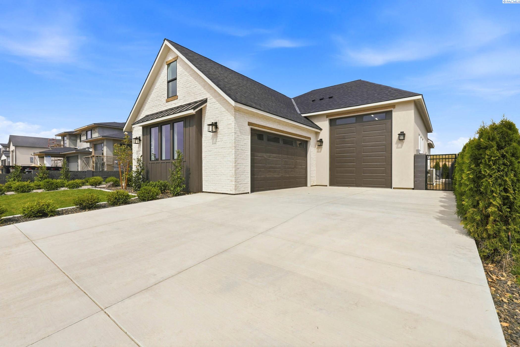 2859 Savanna Ave, Richland, WA 99352