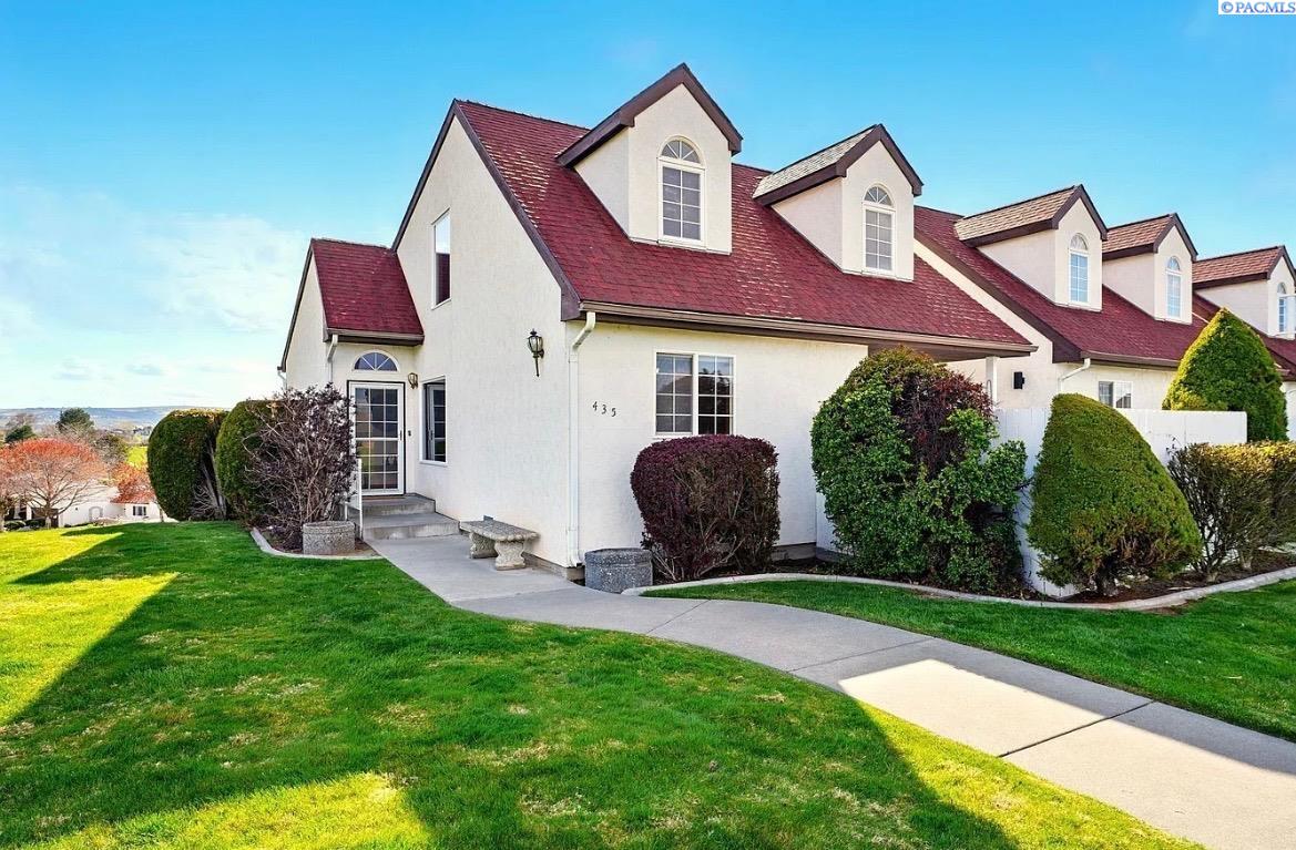 435 Nicklaus Ct, Richland, WA 99352