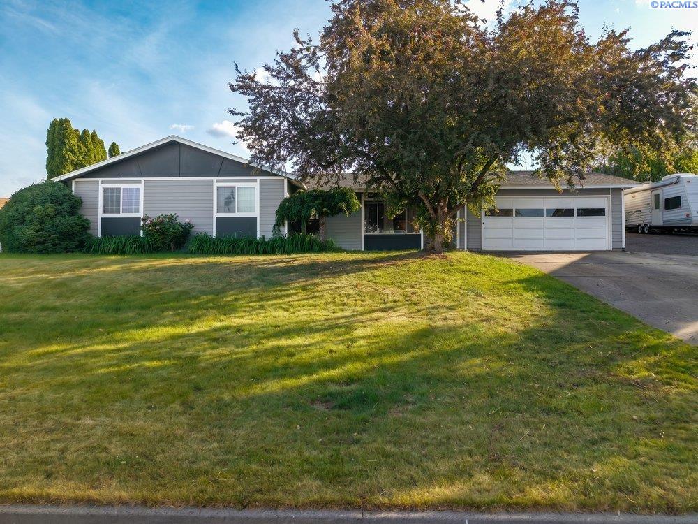 1607 46th Ave, Kennewick, WA 99337