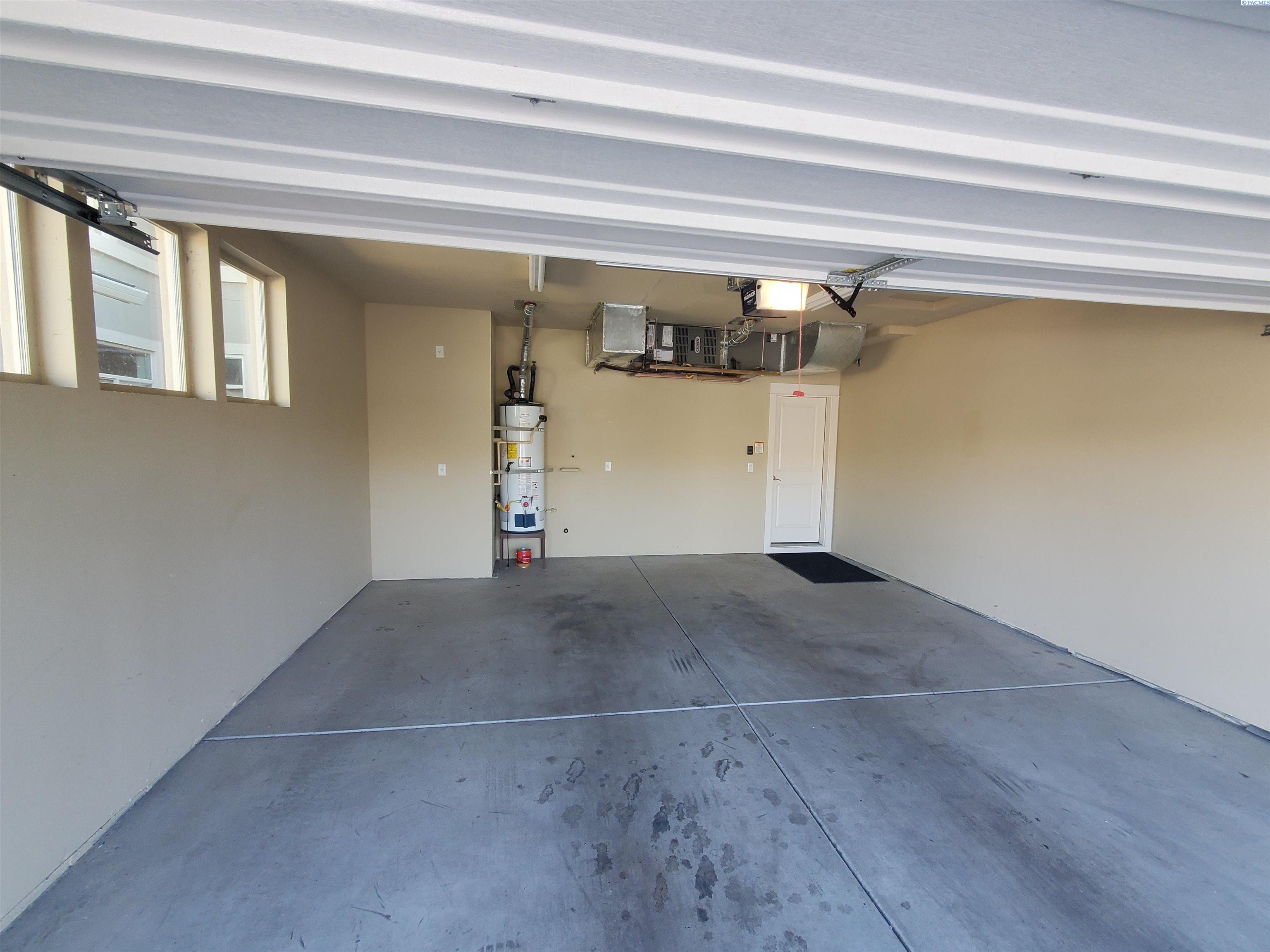 495 Columbia Point Dr, Richland, WA 99352