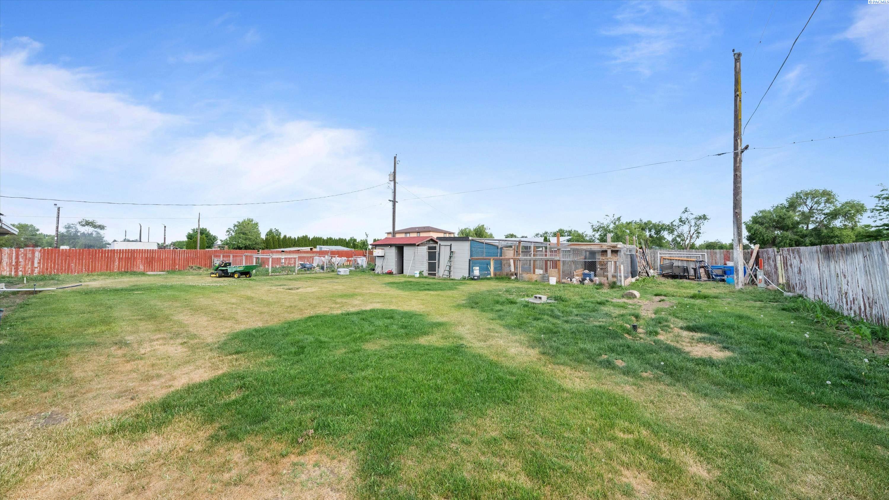 215906 Locust Pr Se, Kennewick, WA 99337