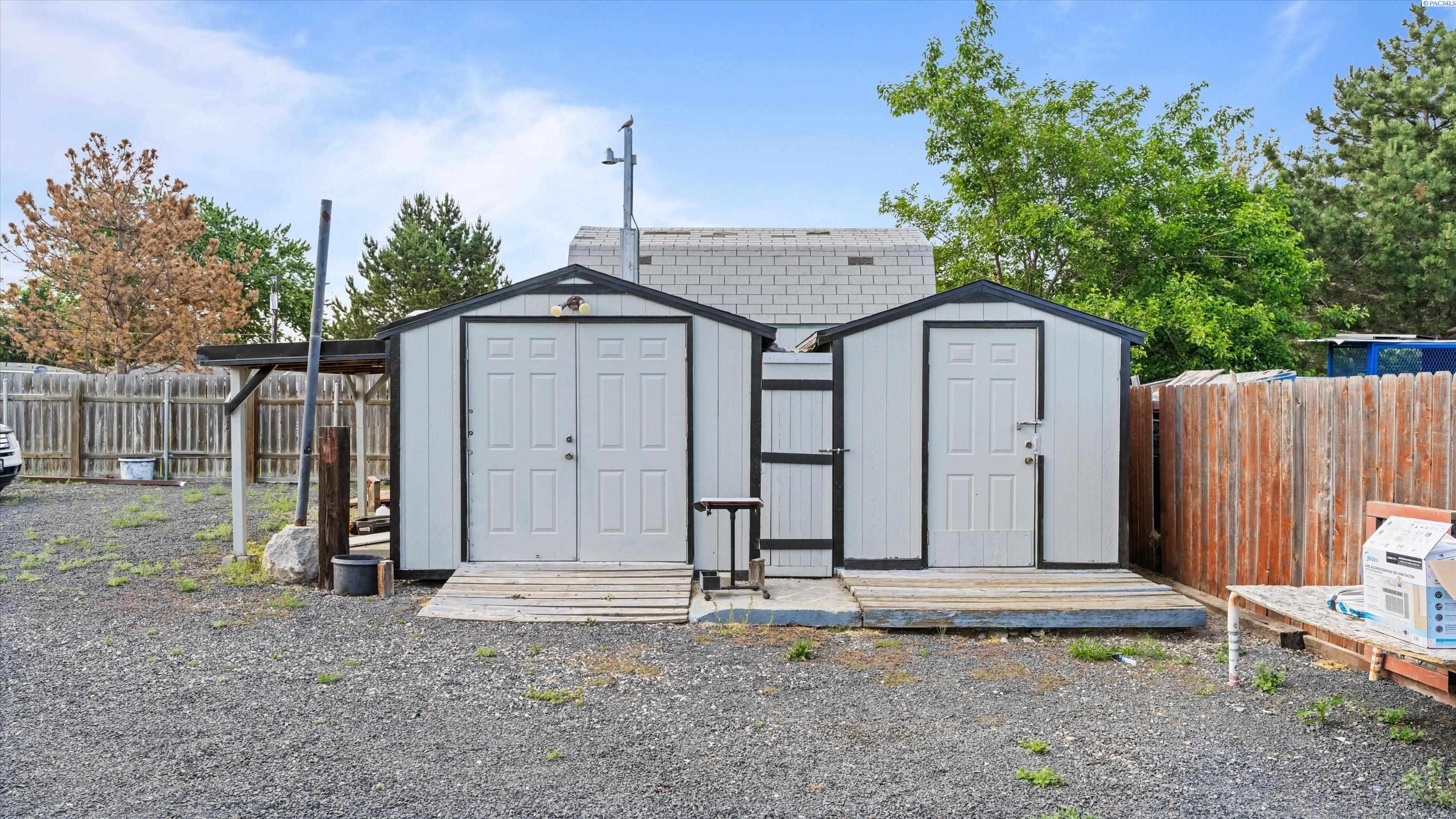215906 Locust Pr Se, Kennewick, WA 99337
