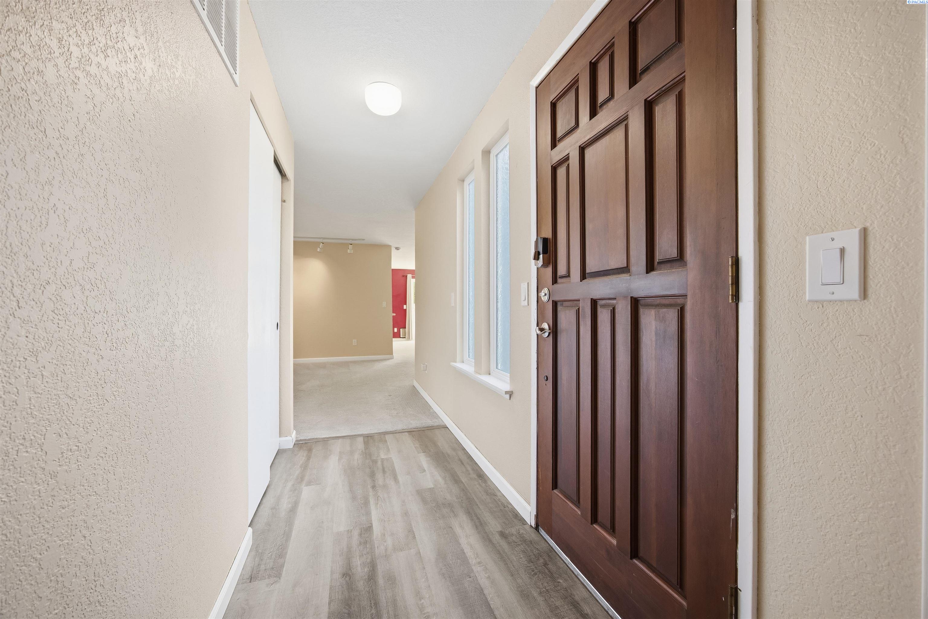 2508 S Edison Pl, Kennewick, WA 99338