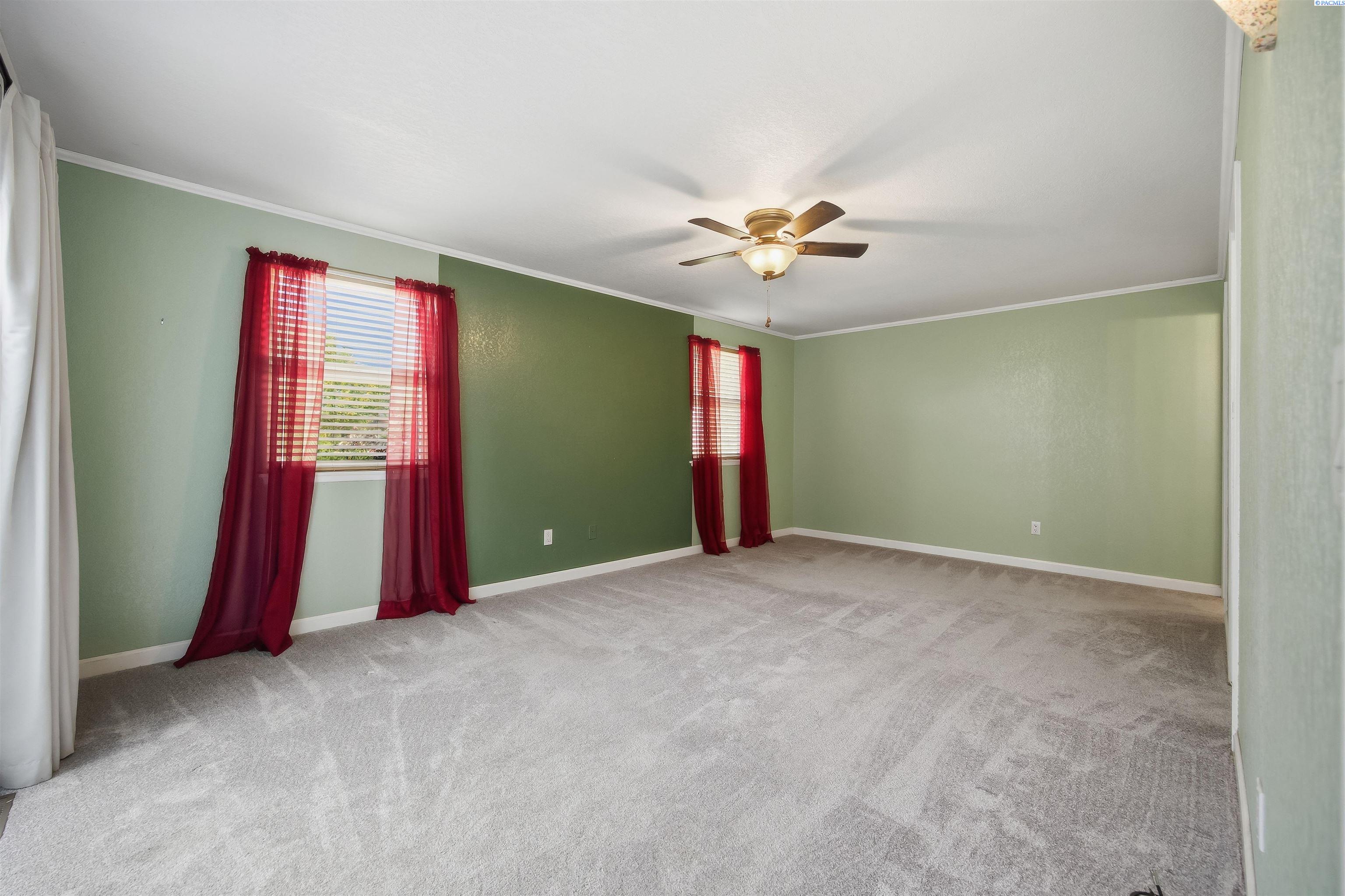 2508 Edison Pl, Kennewick, WA 99338