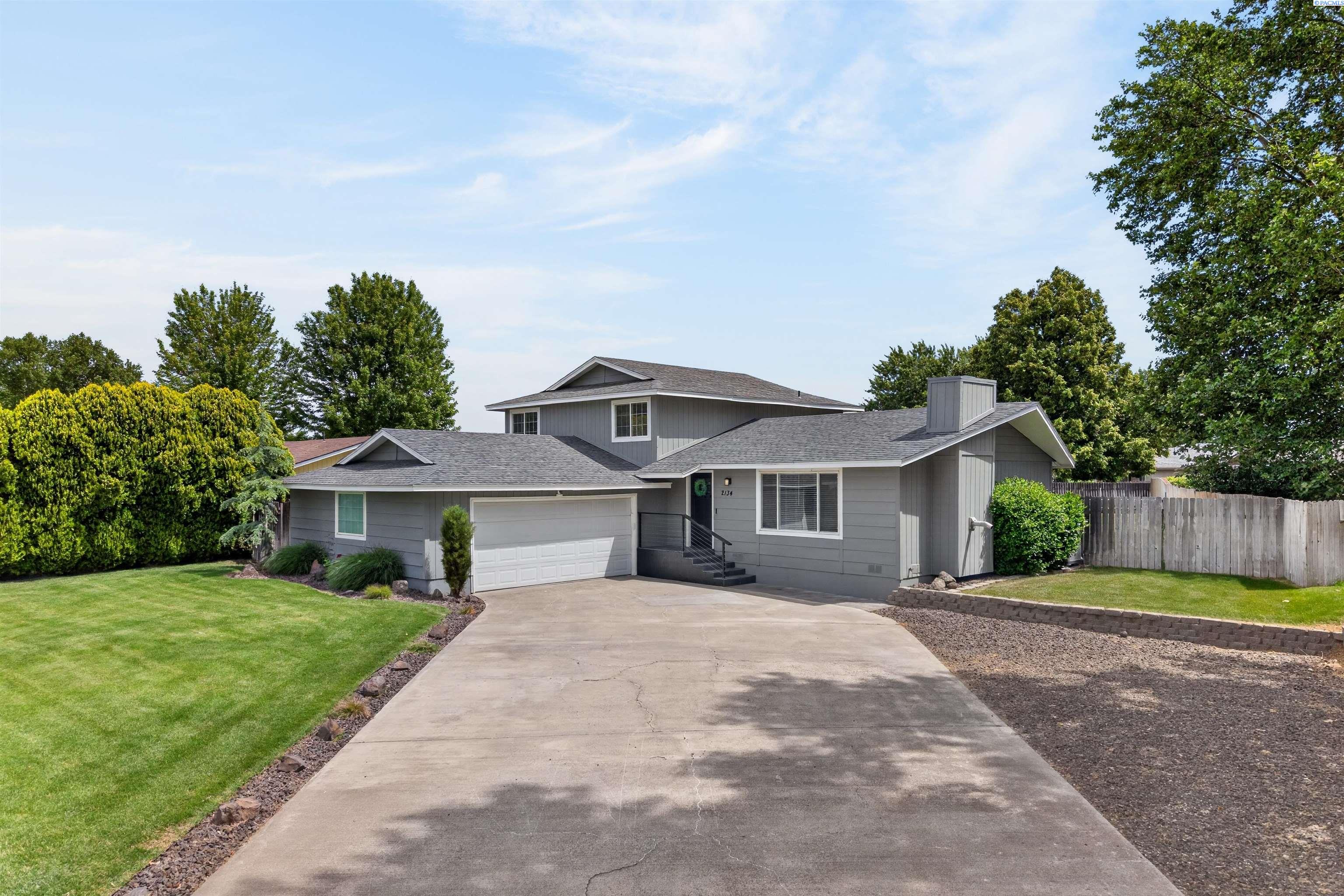 2134 Blue Jay Ln, West Richland, WA 99353