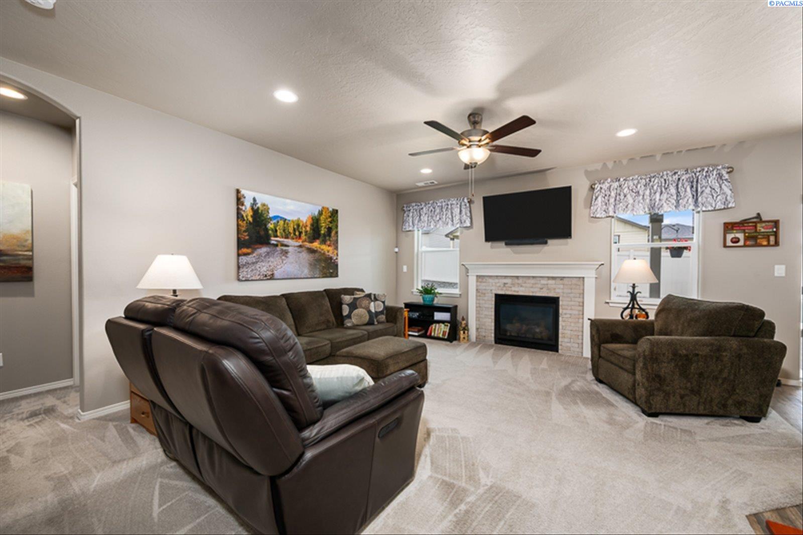 3709 Road 80 , Pasco, WA 99301