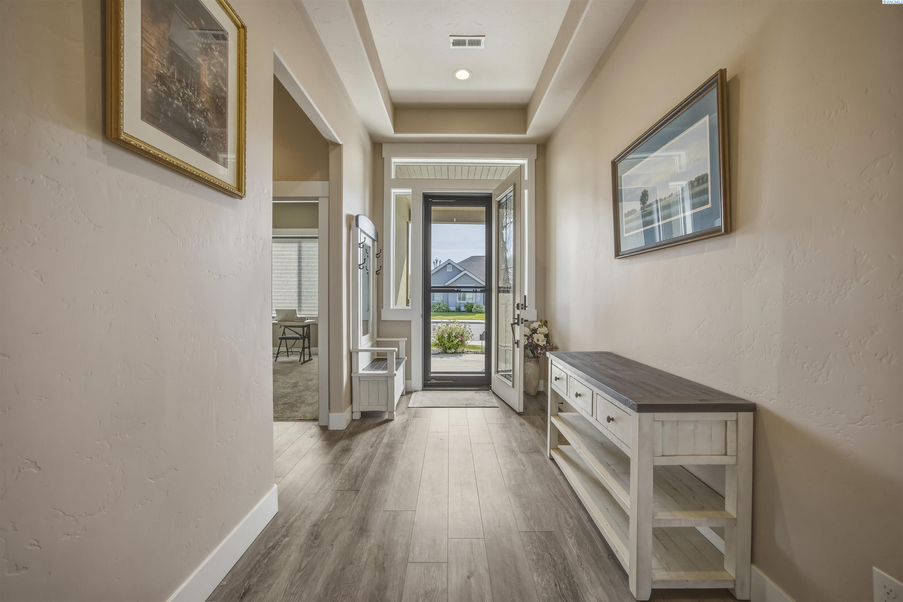 3168 Wild Canyon Way, Richland, WA 99354