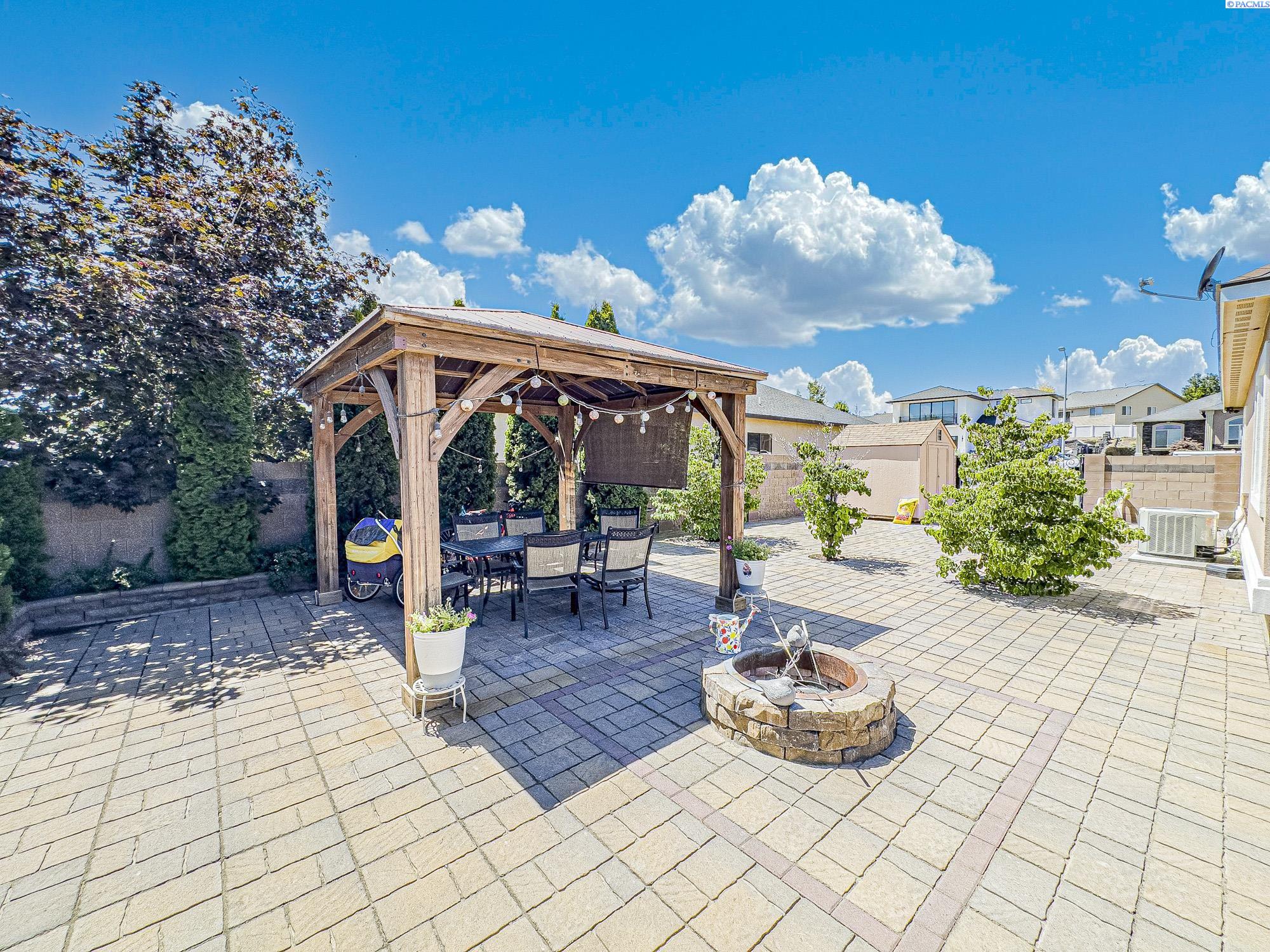4807 Adobe Dr, Pasco, WA 99301