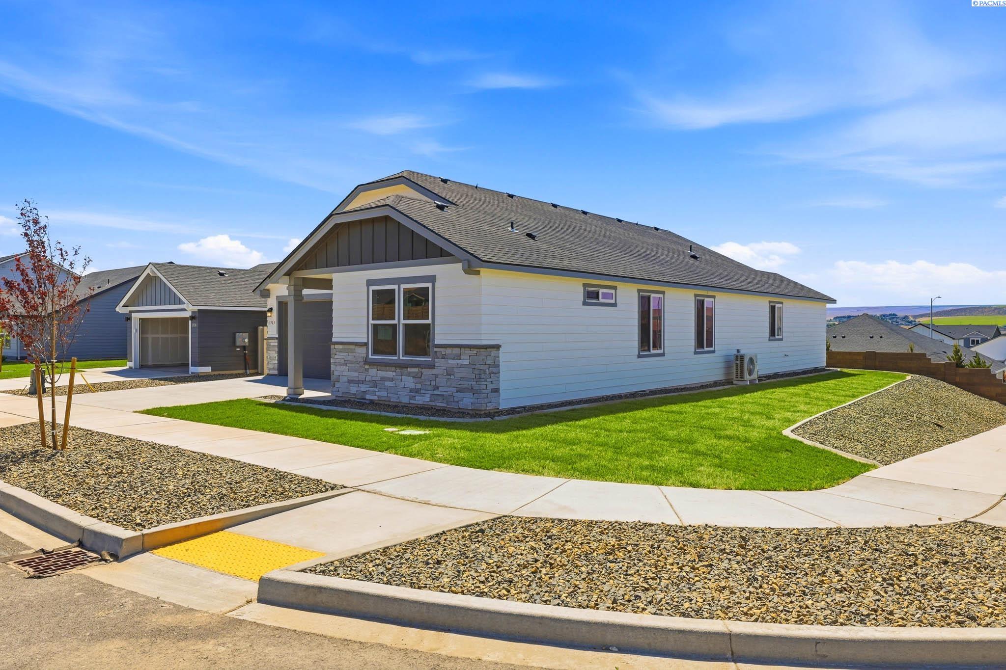 3783 Corvina St, Richland, WA 99352