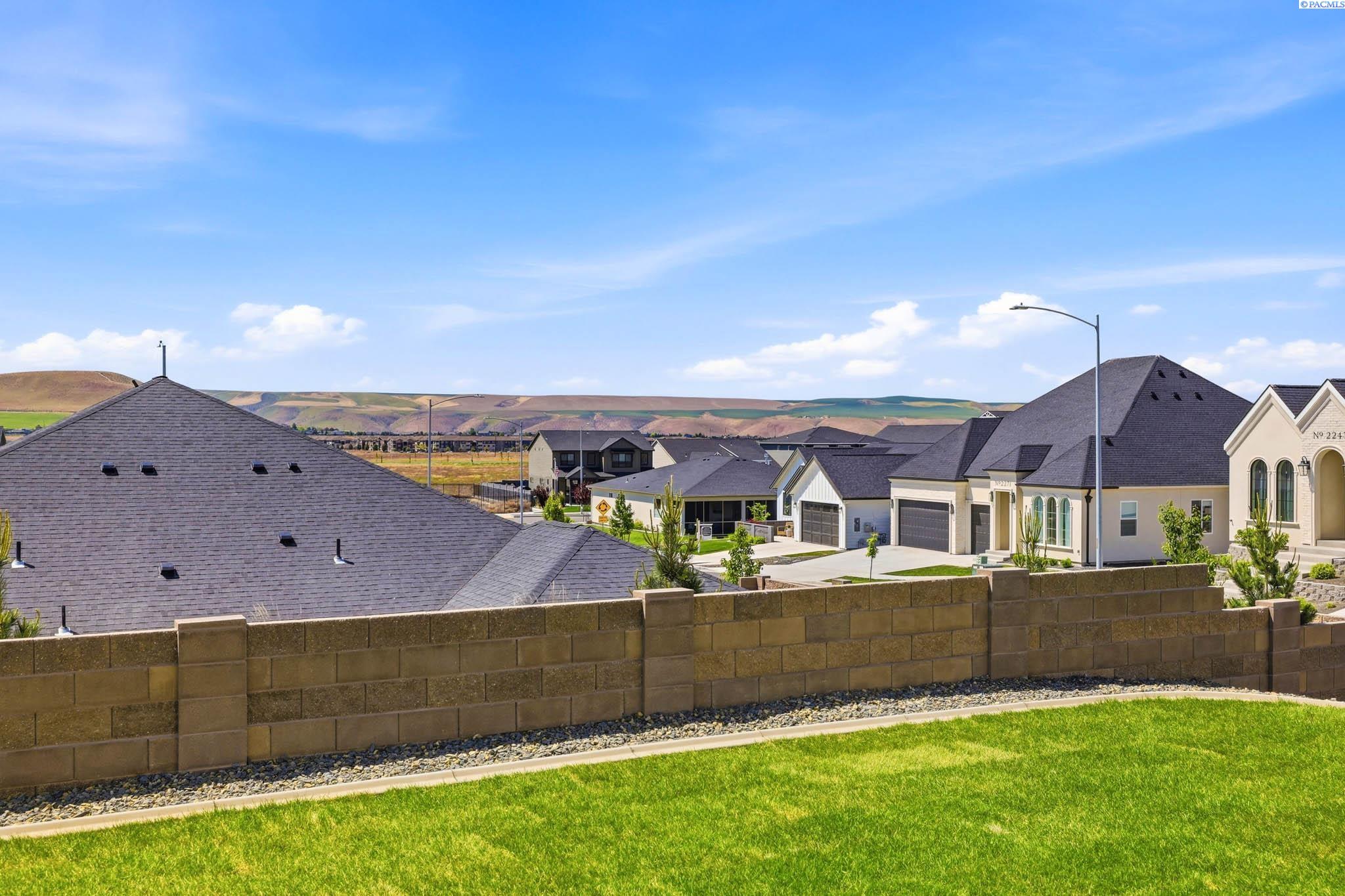 3783 Corvina St, Richland, WA 99352