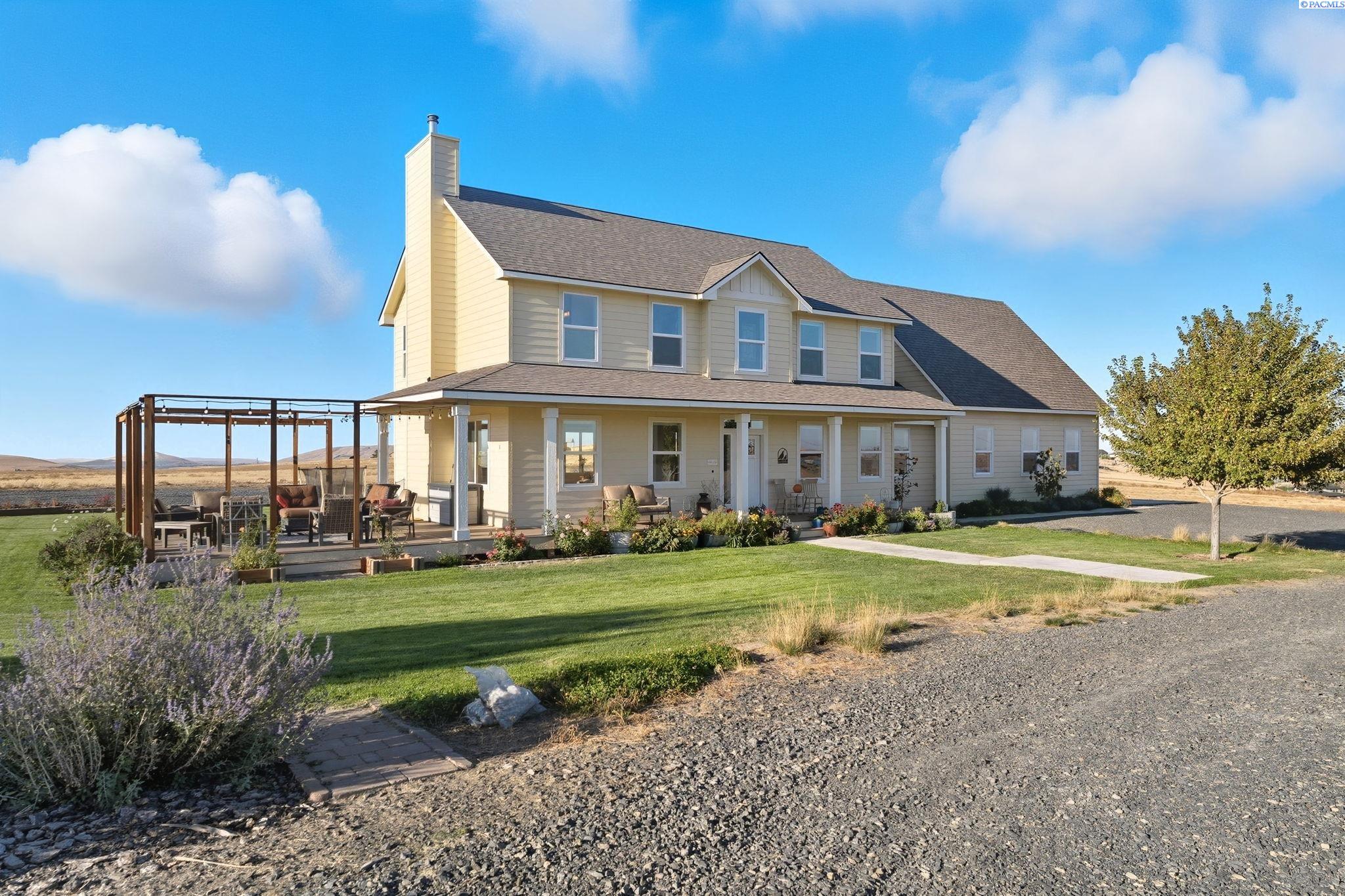 41213 Clodfelter Rd, Kennewick, WA 99338