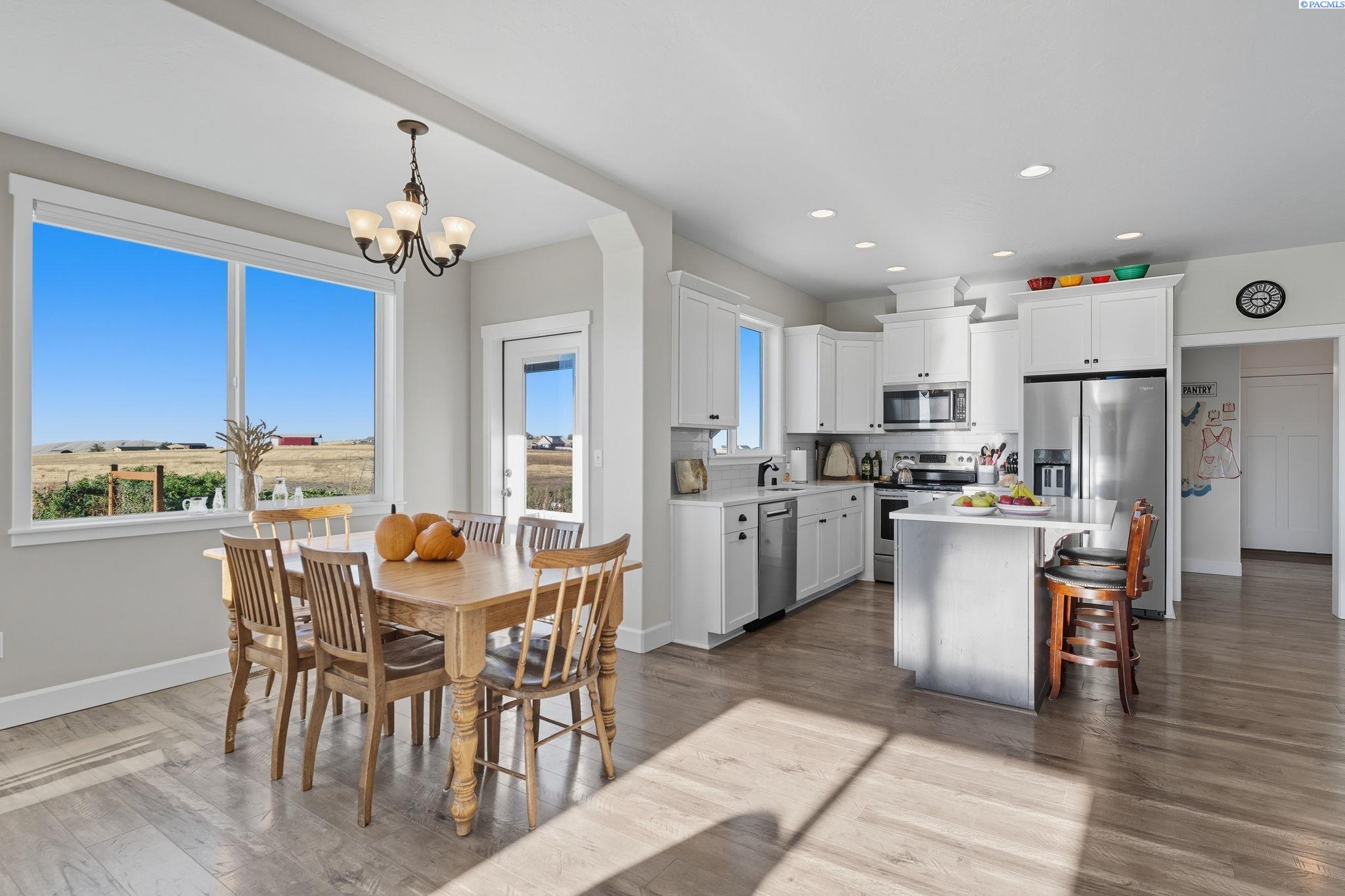 41213 Clodfelter Rd, Kennewick, WA 99338