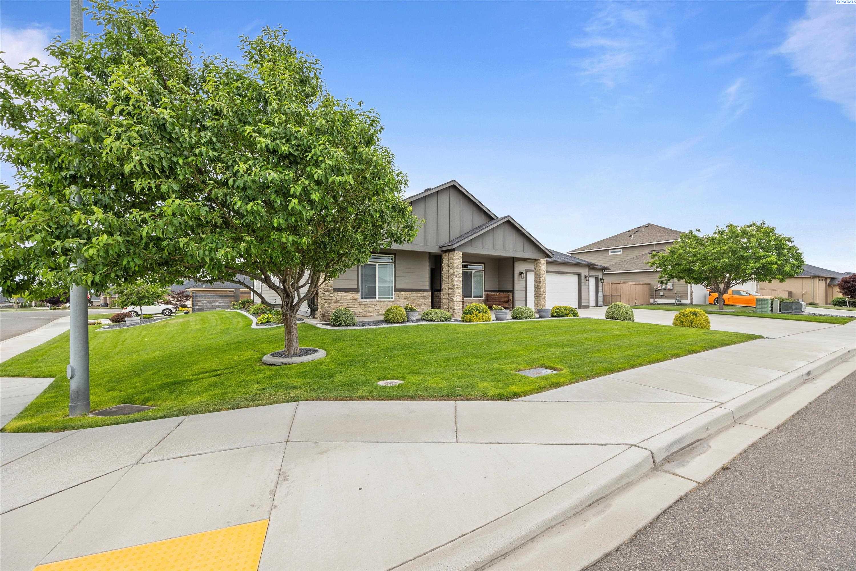 3609 El Paso Dr, Pasco, WA 99301