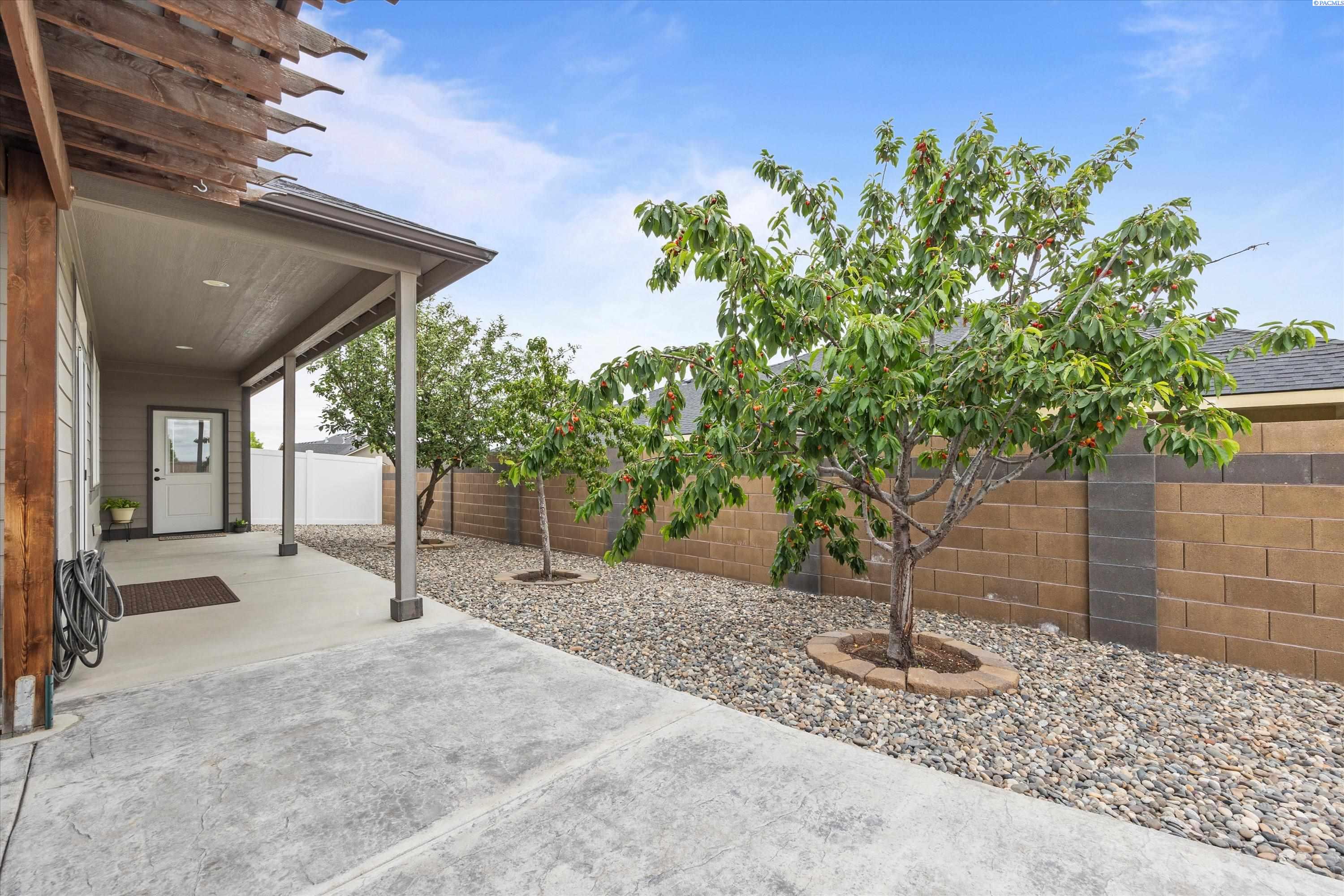 3609 El Paso Dr, Pasco, WA 99301