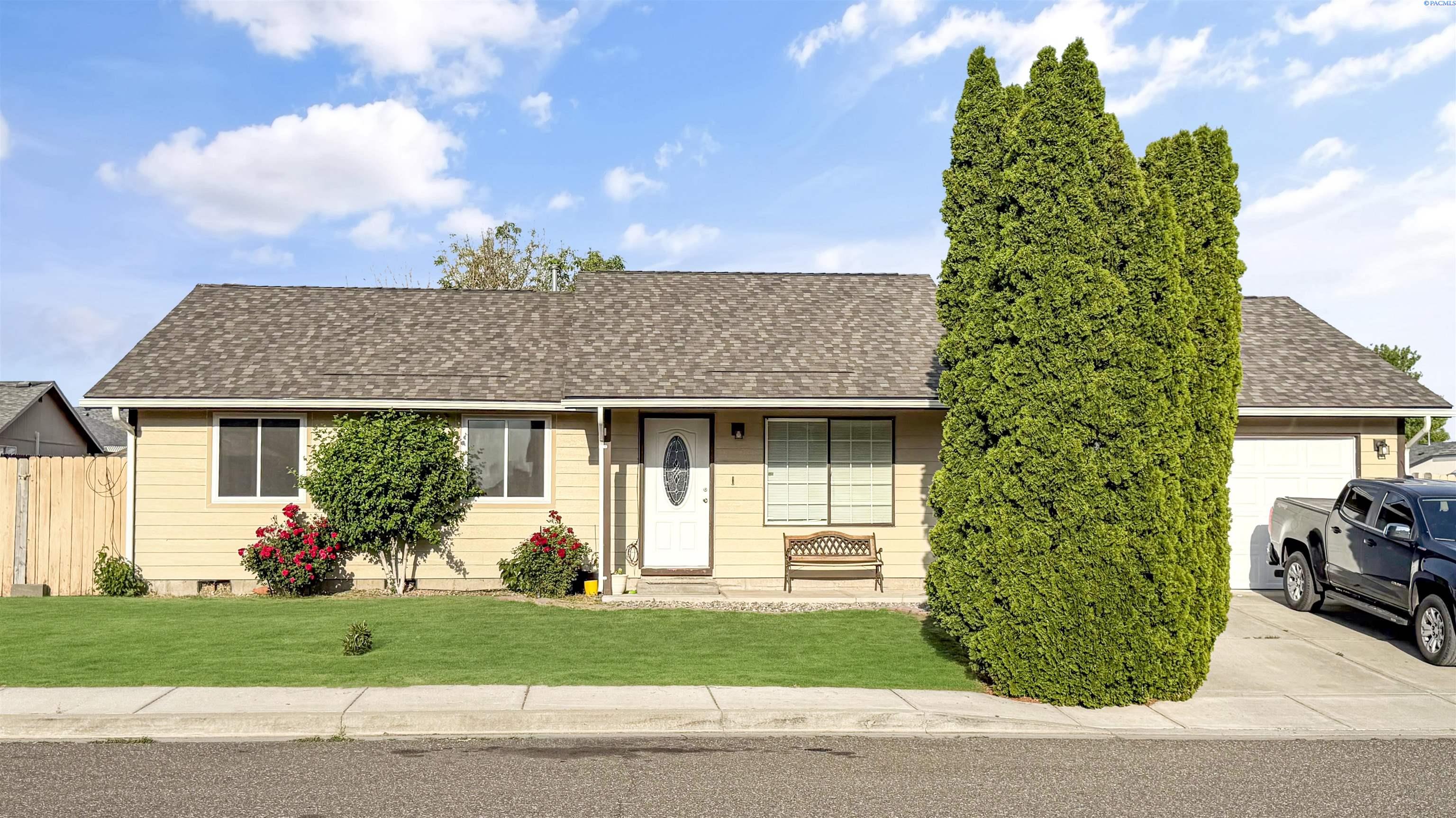 5303 Montague Ln, Pasco, WA 99301