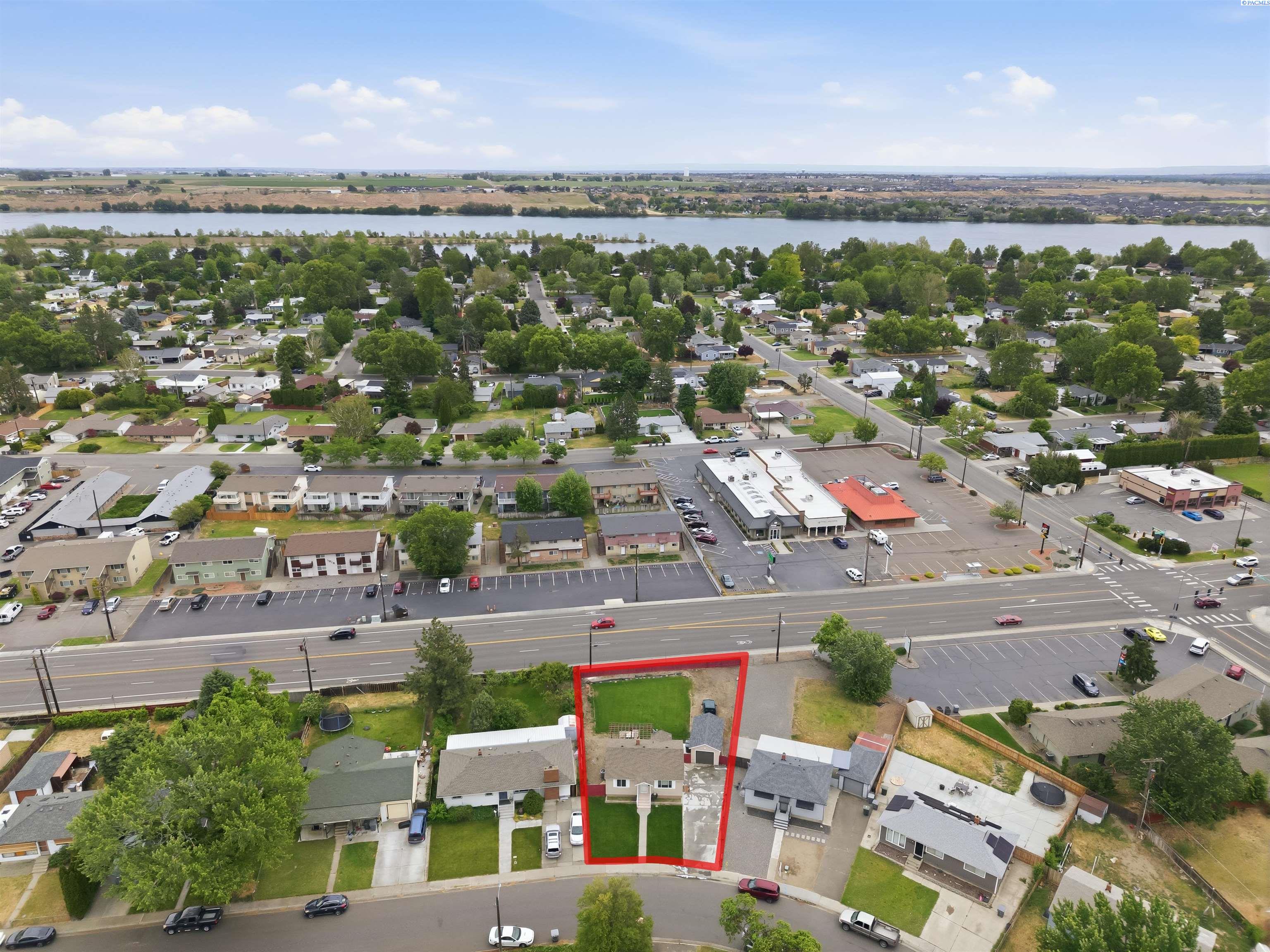 1910 Everest Ave, Richland, WA 99354