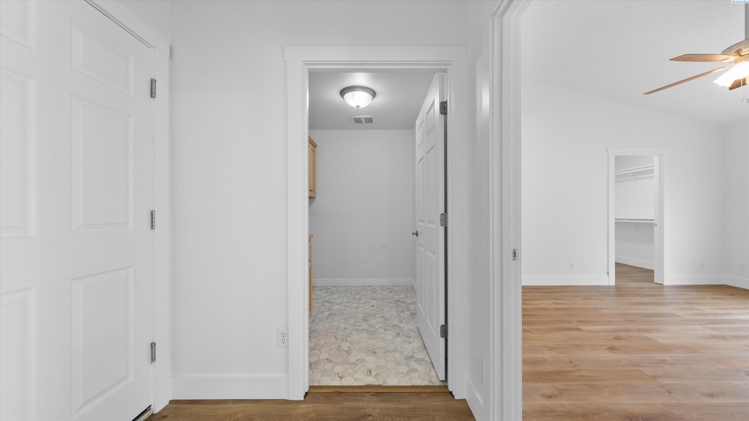 5907 14th Ave, Kennewick, WA 99338