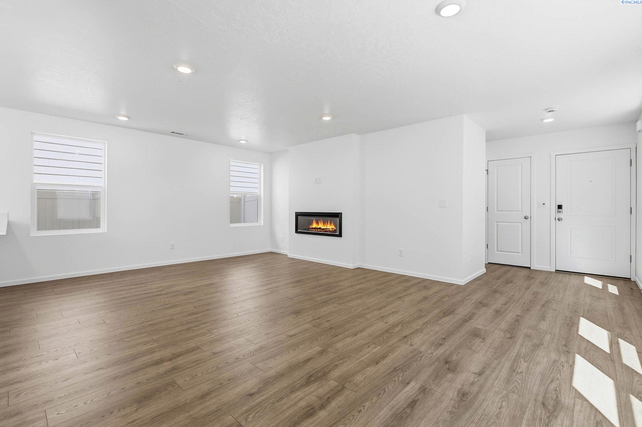 6508 Polar Dr, Pasco, WA 99301