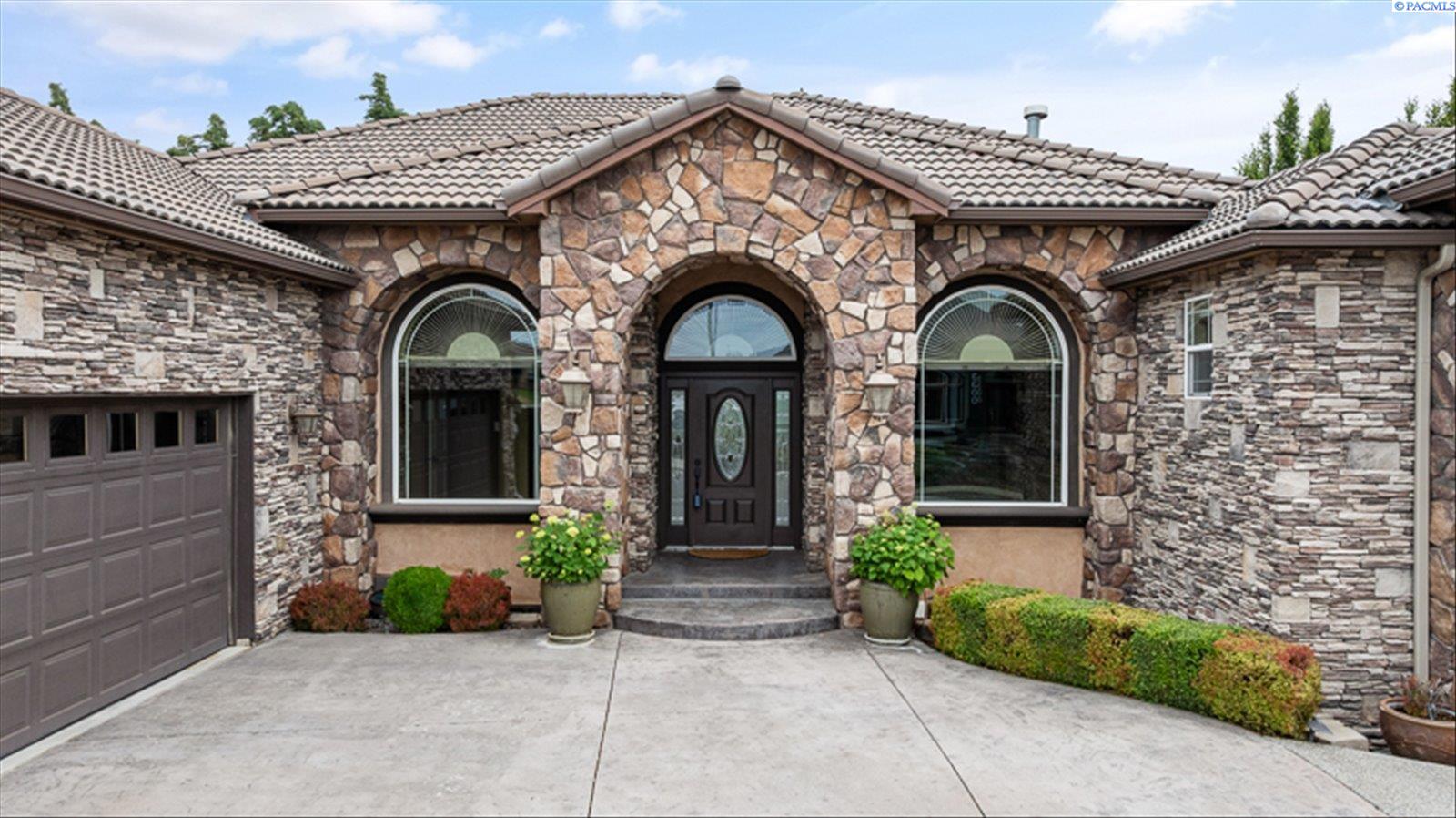3301 Tweedt St, Kennewick, WA 99337