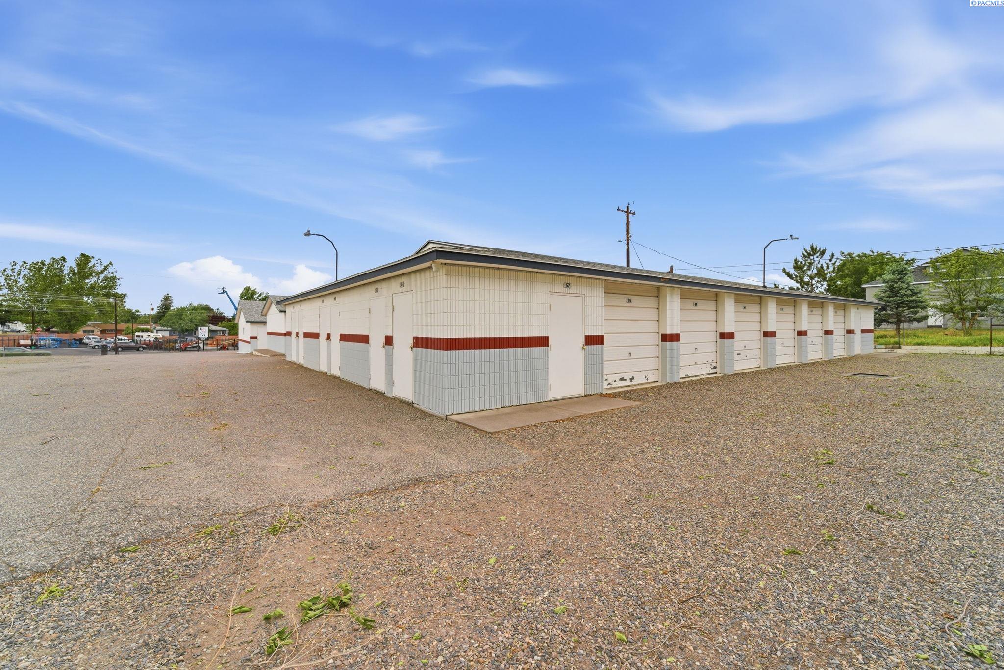 5885 Van Giesen, West Richland, WA 99353