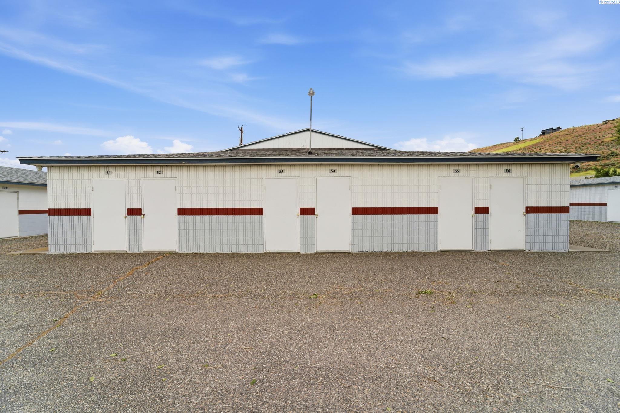 5885 Van Giesen, West Richland, WA 99353