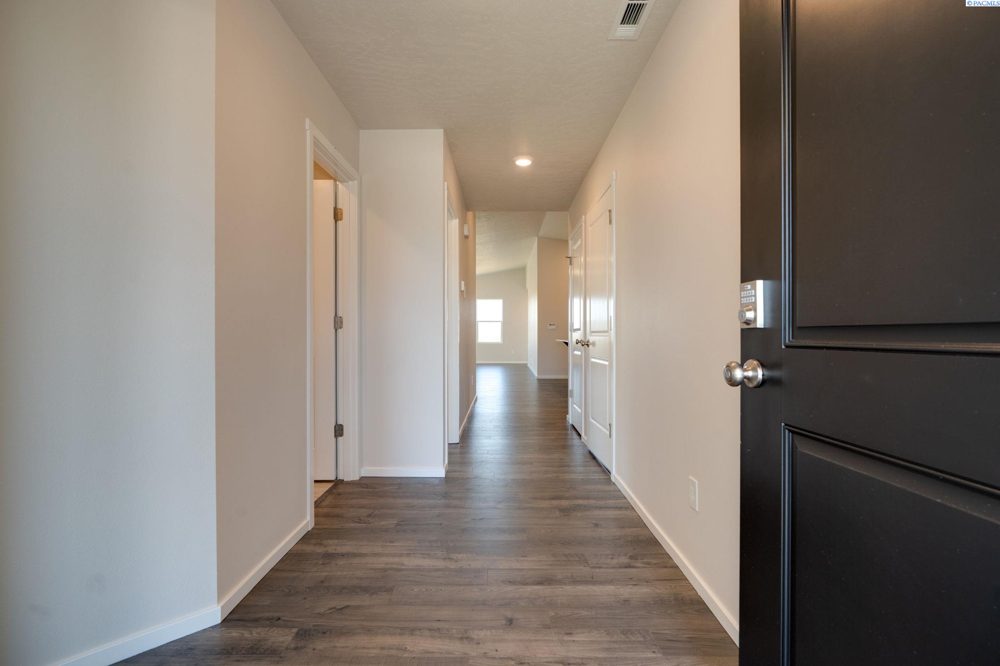 6118 Road 115, Pasco, WA 99301