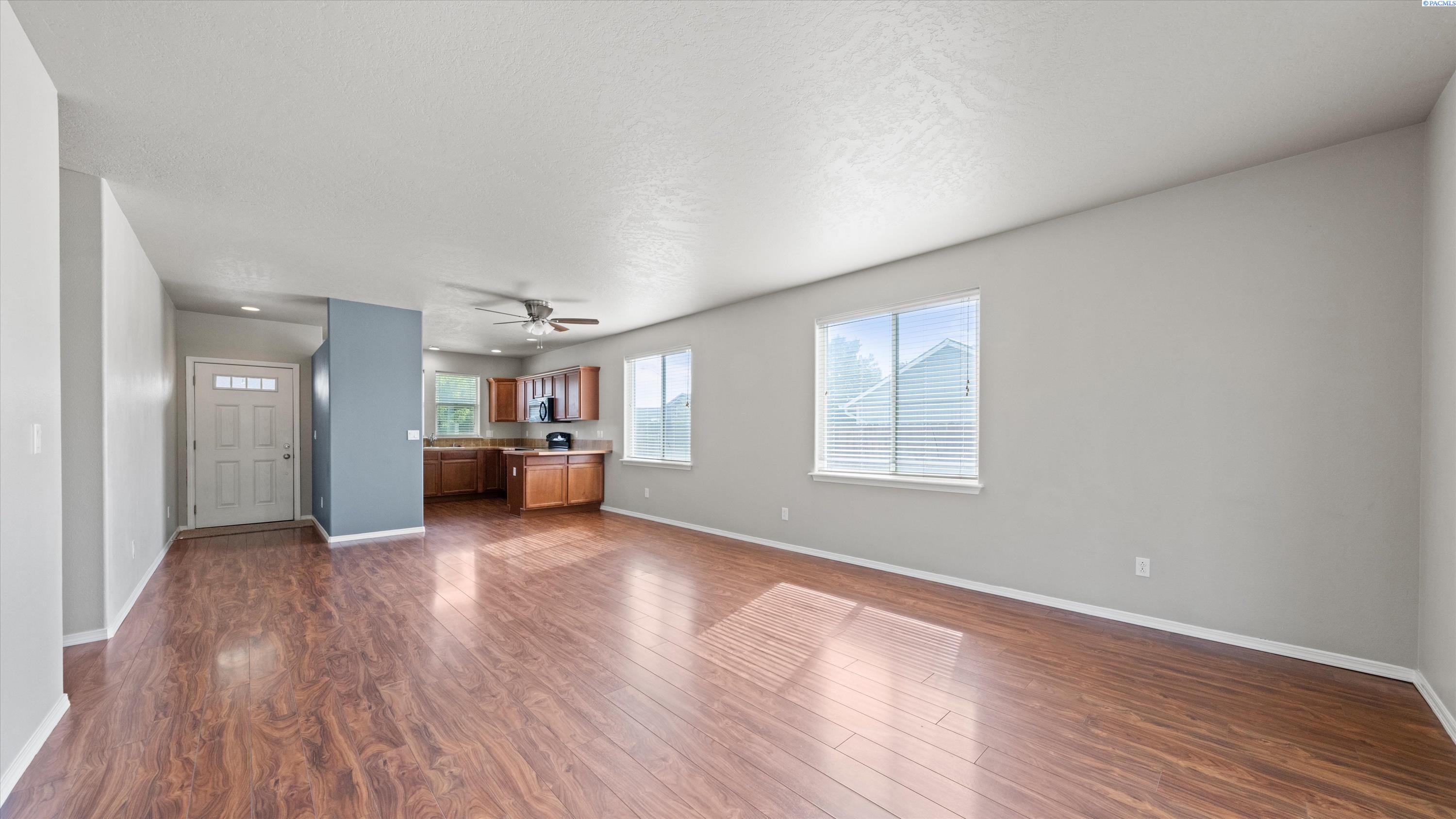 5179 Pinehurst St, West Richland, WA 99353