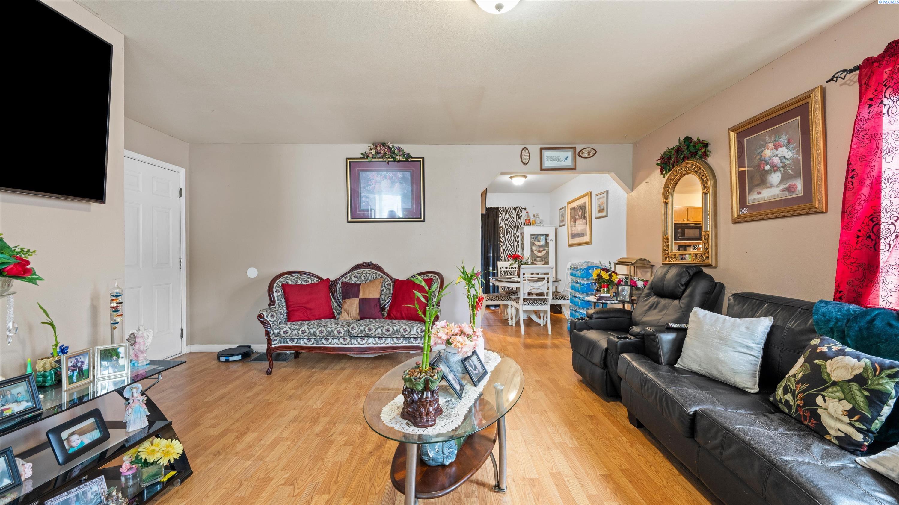 836 Elm St, Kennewick, WA 99336