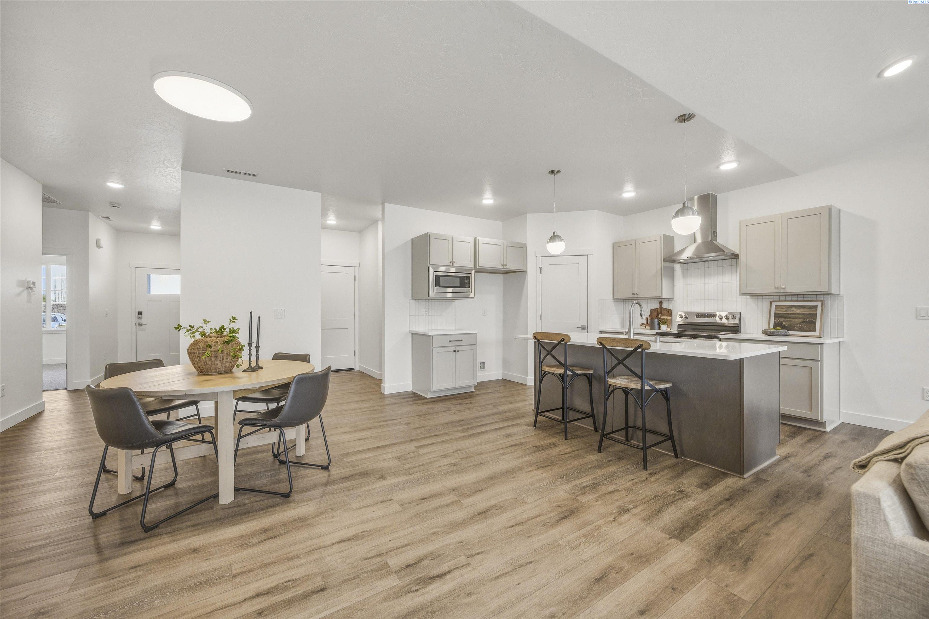 4545 Grove Ct, West Richland, WA 99353