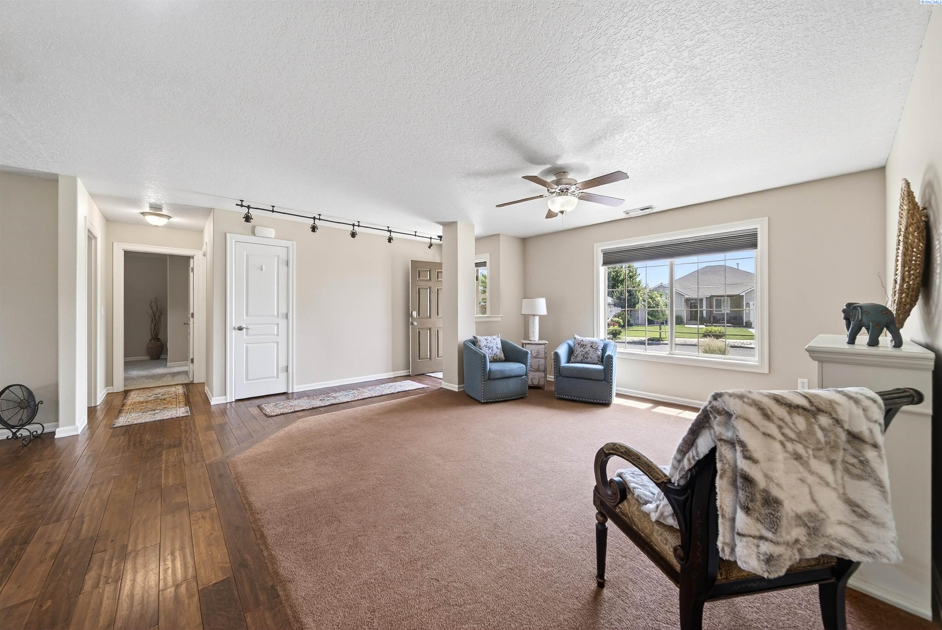 3702 22nd Ave, Kennewick, WA 99338