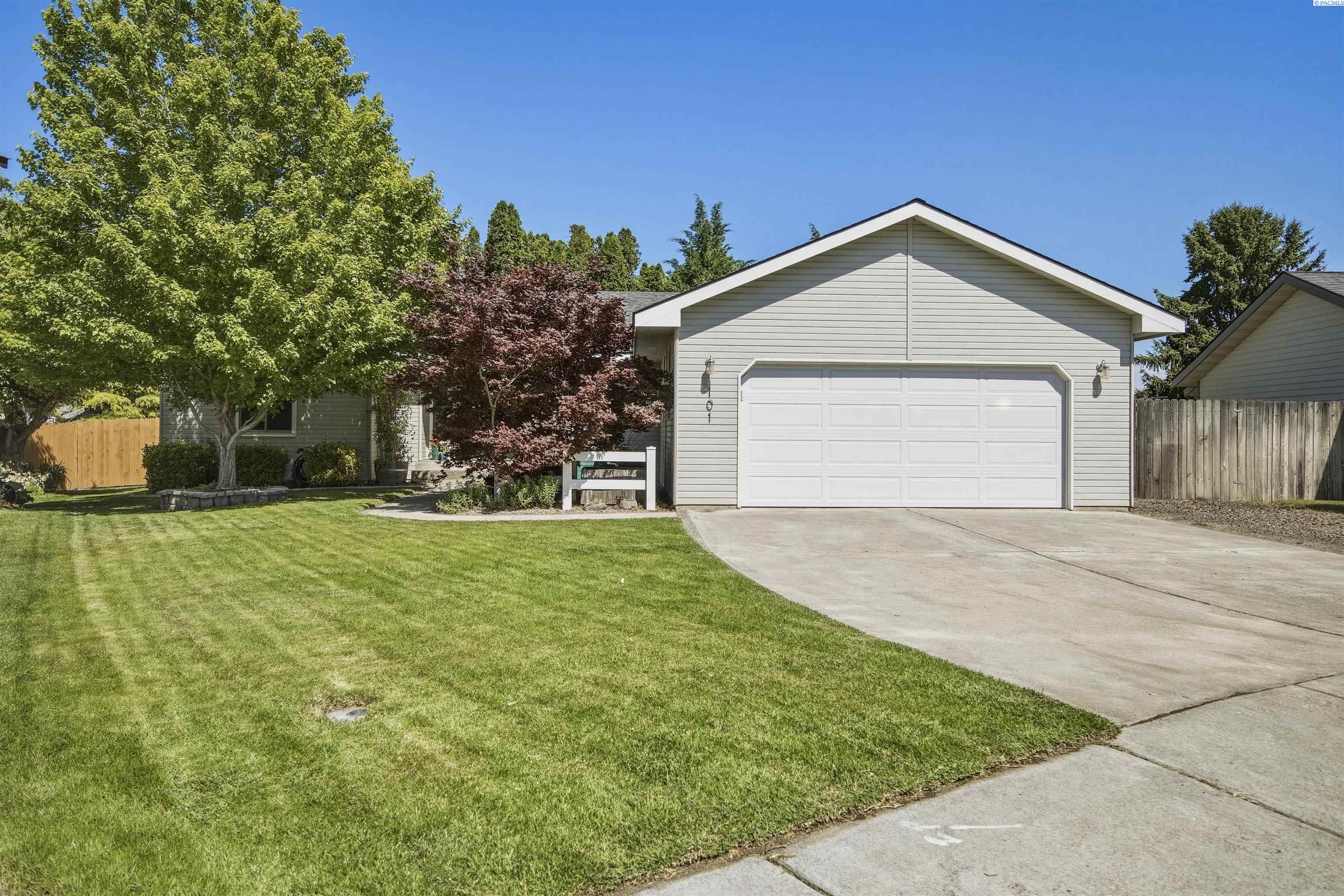 101 Sherman Pl, Kennewick, WA 99336