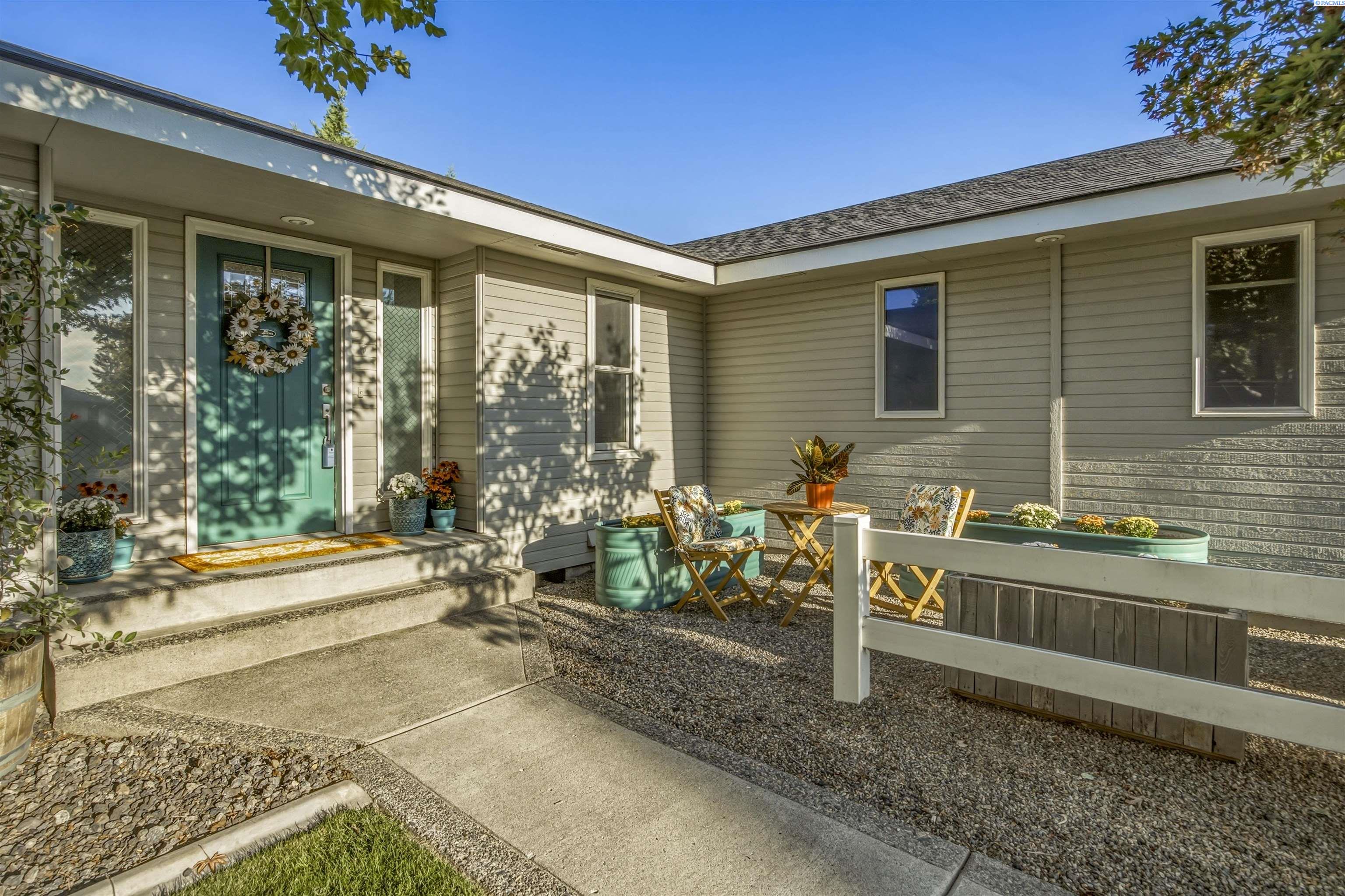 101 S Sherman Pl, Kennewick, WA 99336