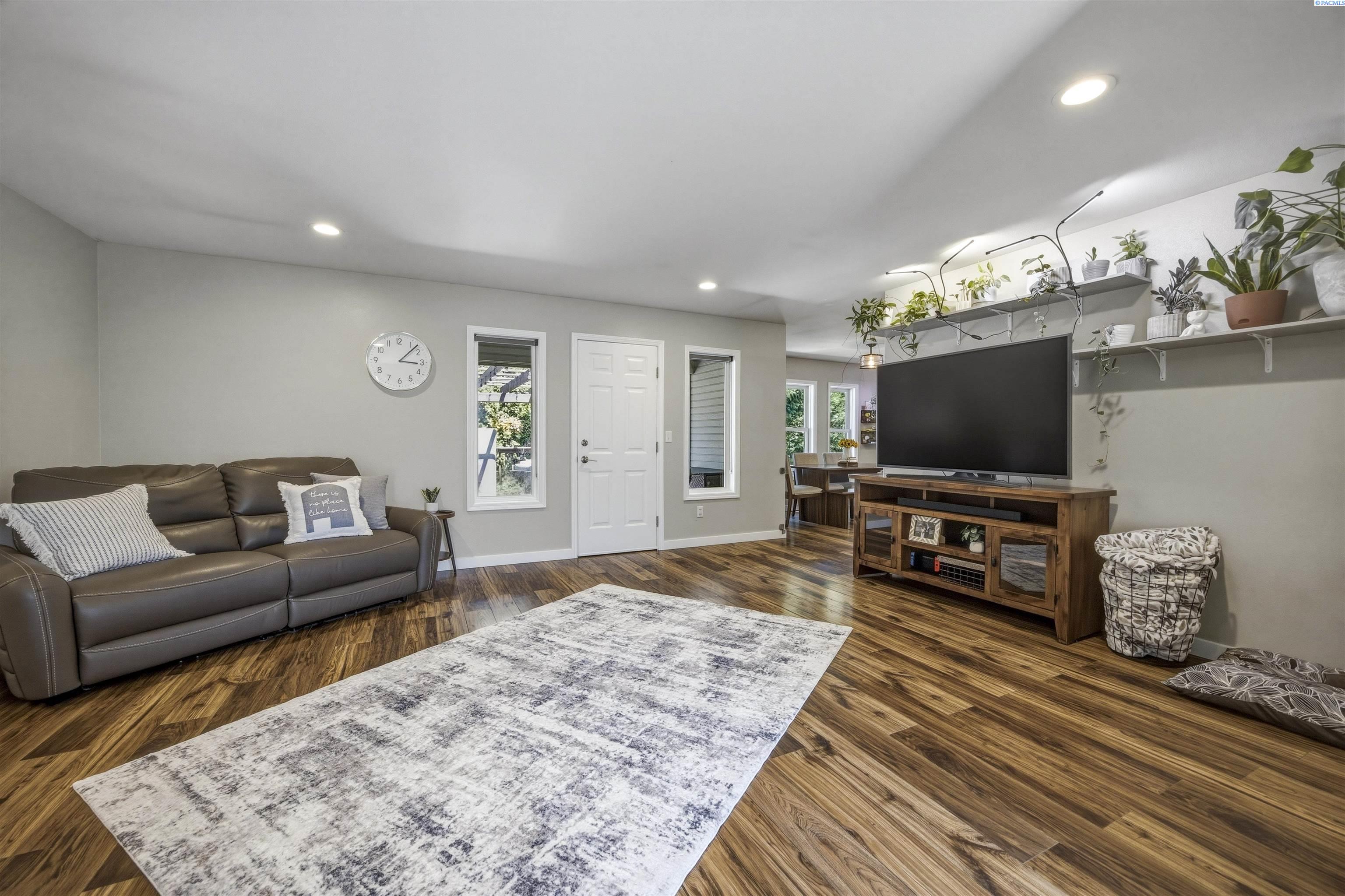 101 Sherman Pl, Kennewick, WA 99336