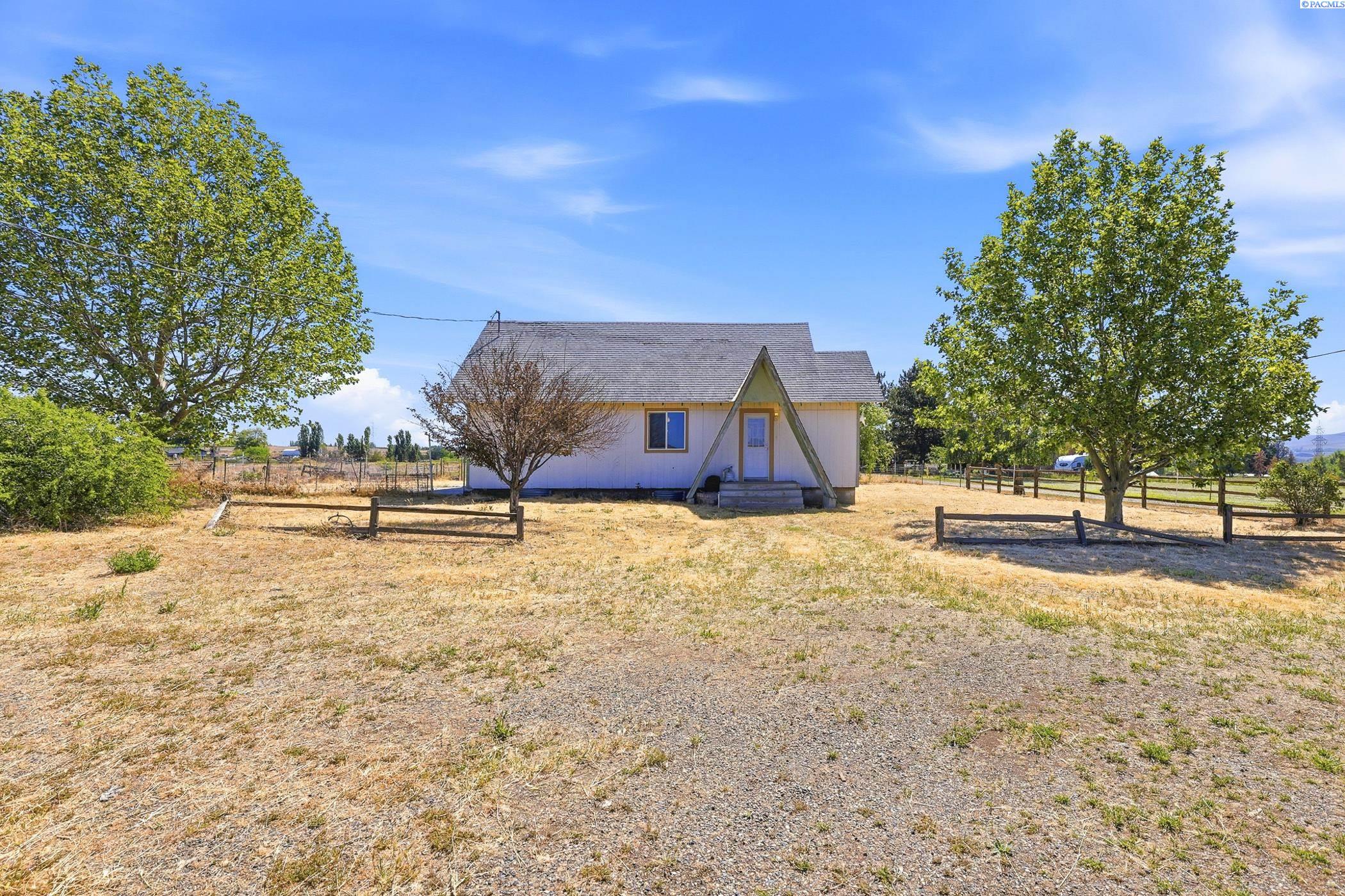 56005 Thomas Rd, Benton City, WA 99320