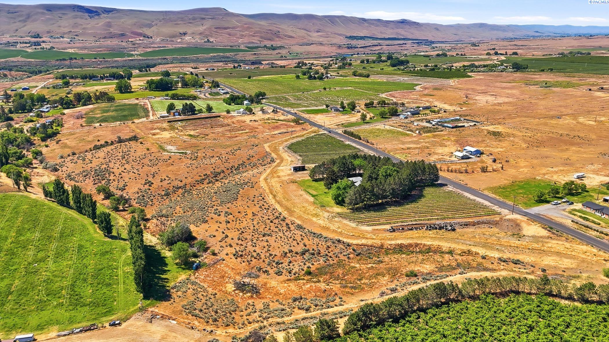 56005 Thomas Rd, Benton City, WA 99320