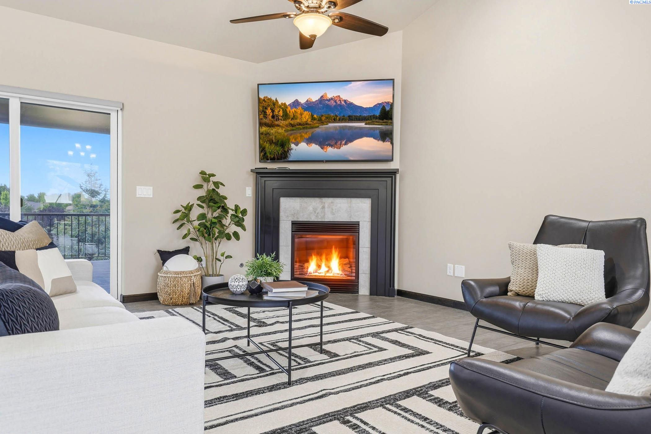 662 Hawaii Pl, Kennewick, WA 99336