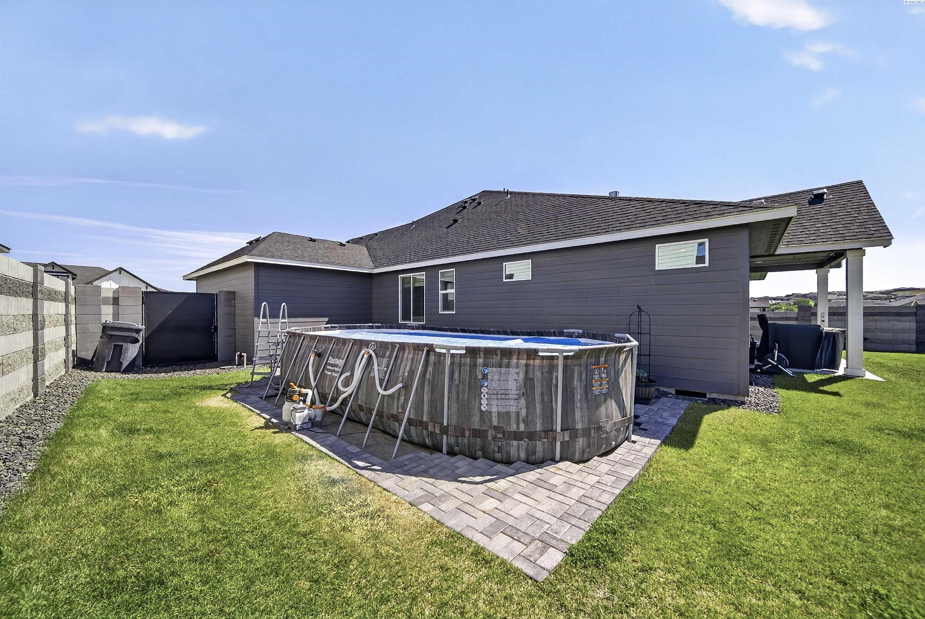 7963 Fortress St, West Richland, WA 99353