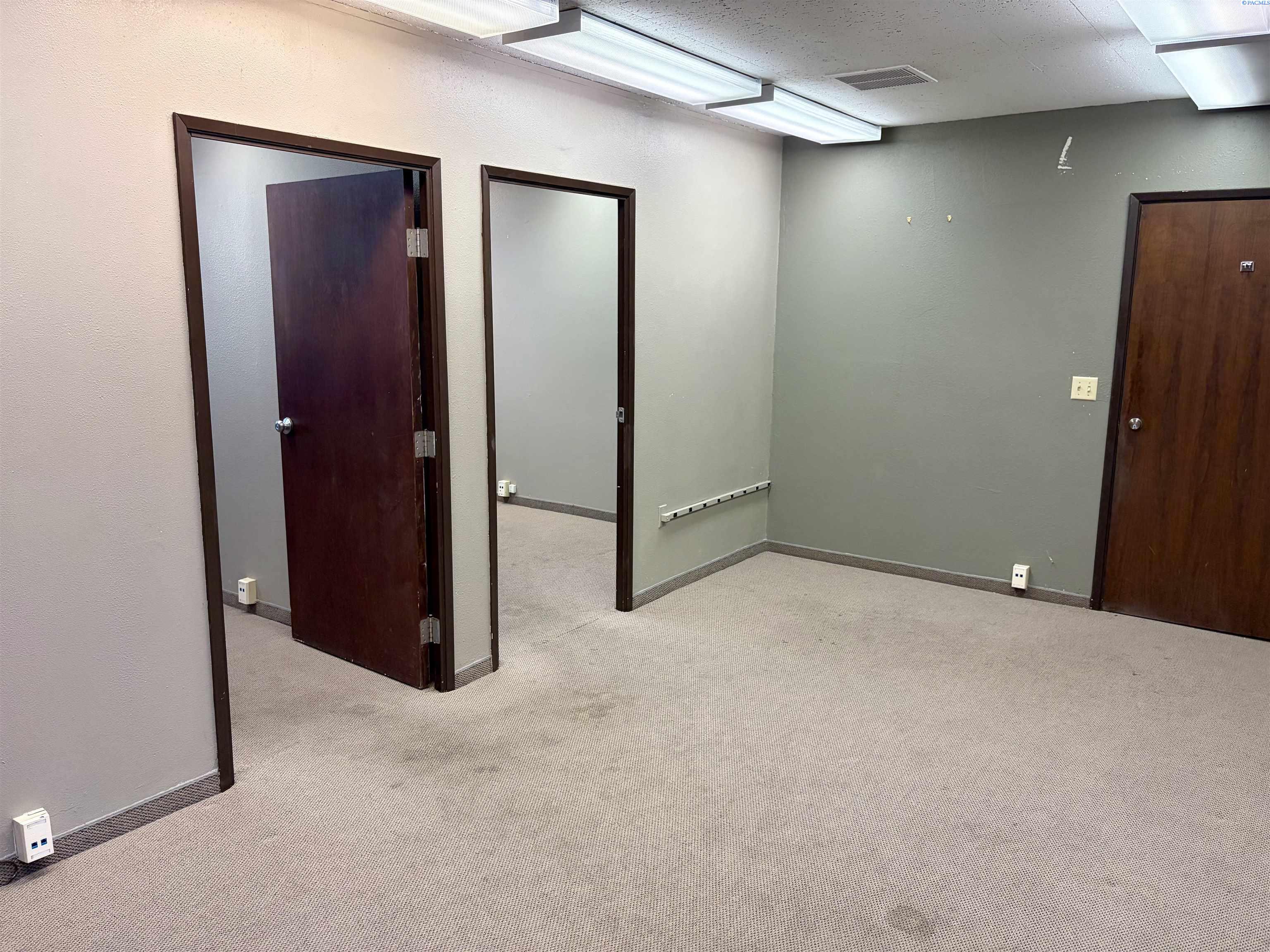 1177 Jadwin Ave #110, Richland, WA 99354